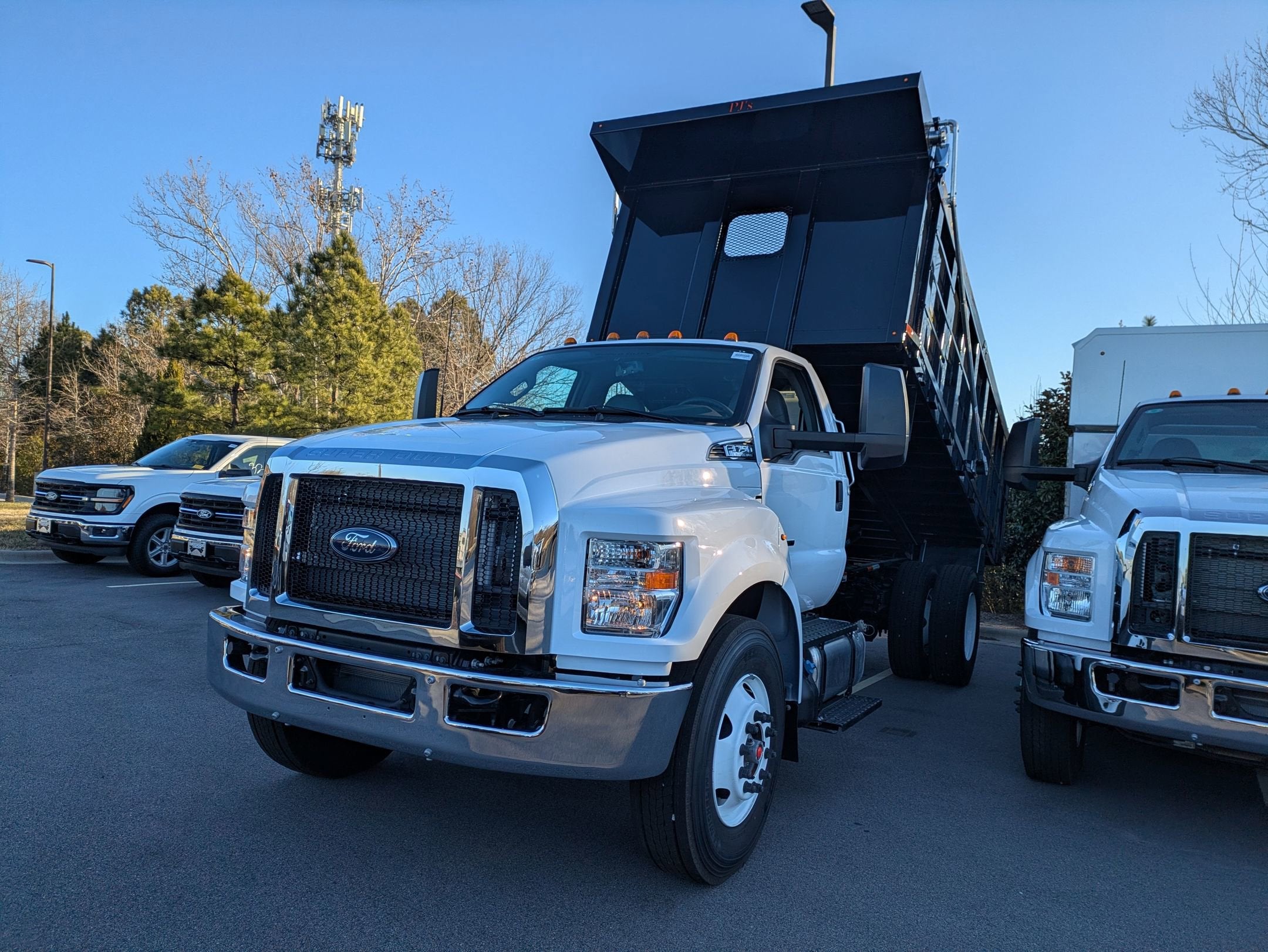 2026 Ford F-750SD Base
