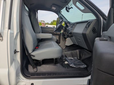 2027 Ford F-750SD Base