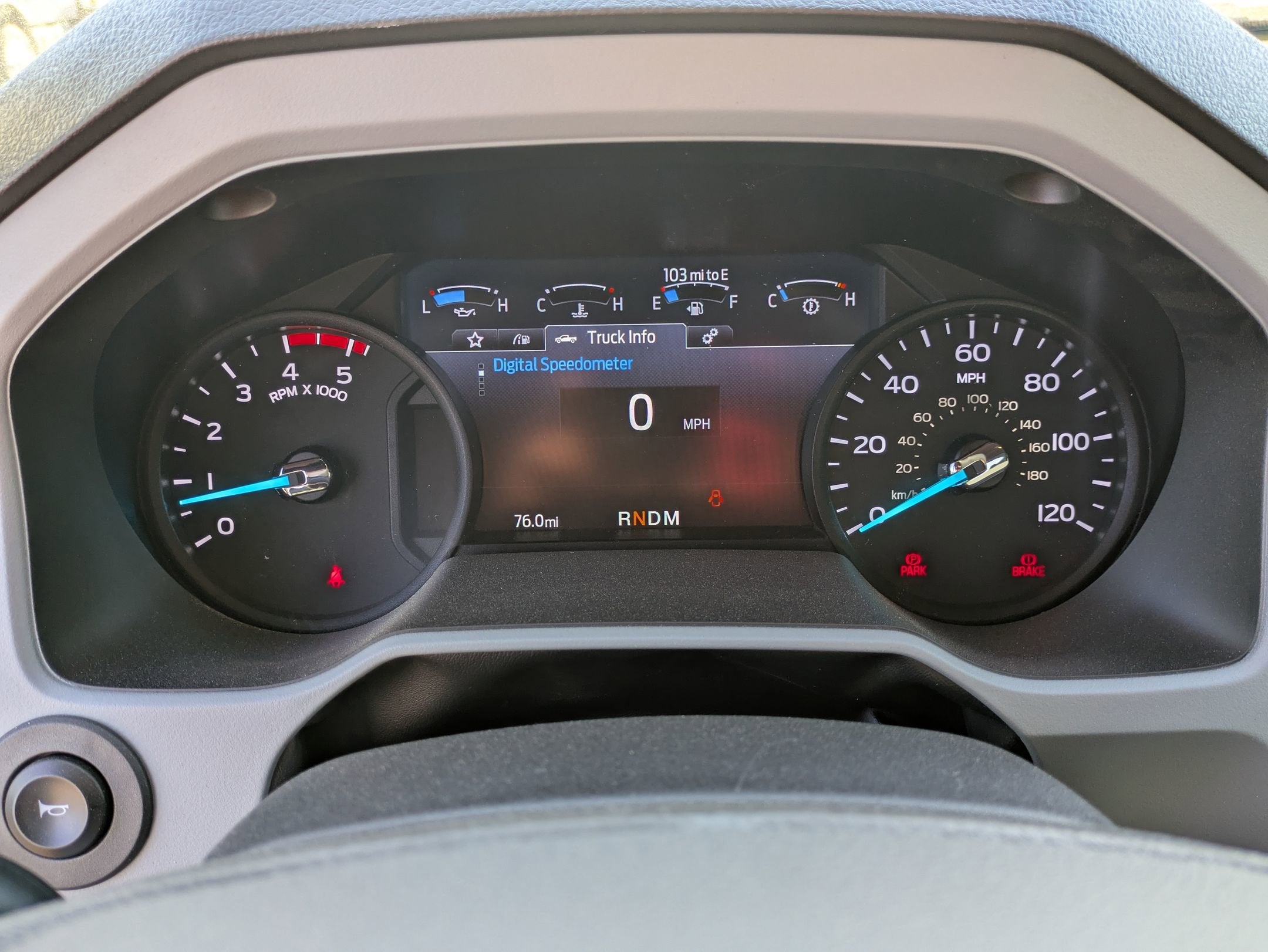 2027 Ford F-750SD Base