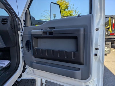 2027 Ford F-750SD Base