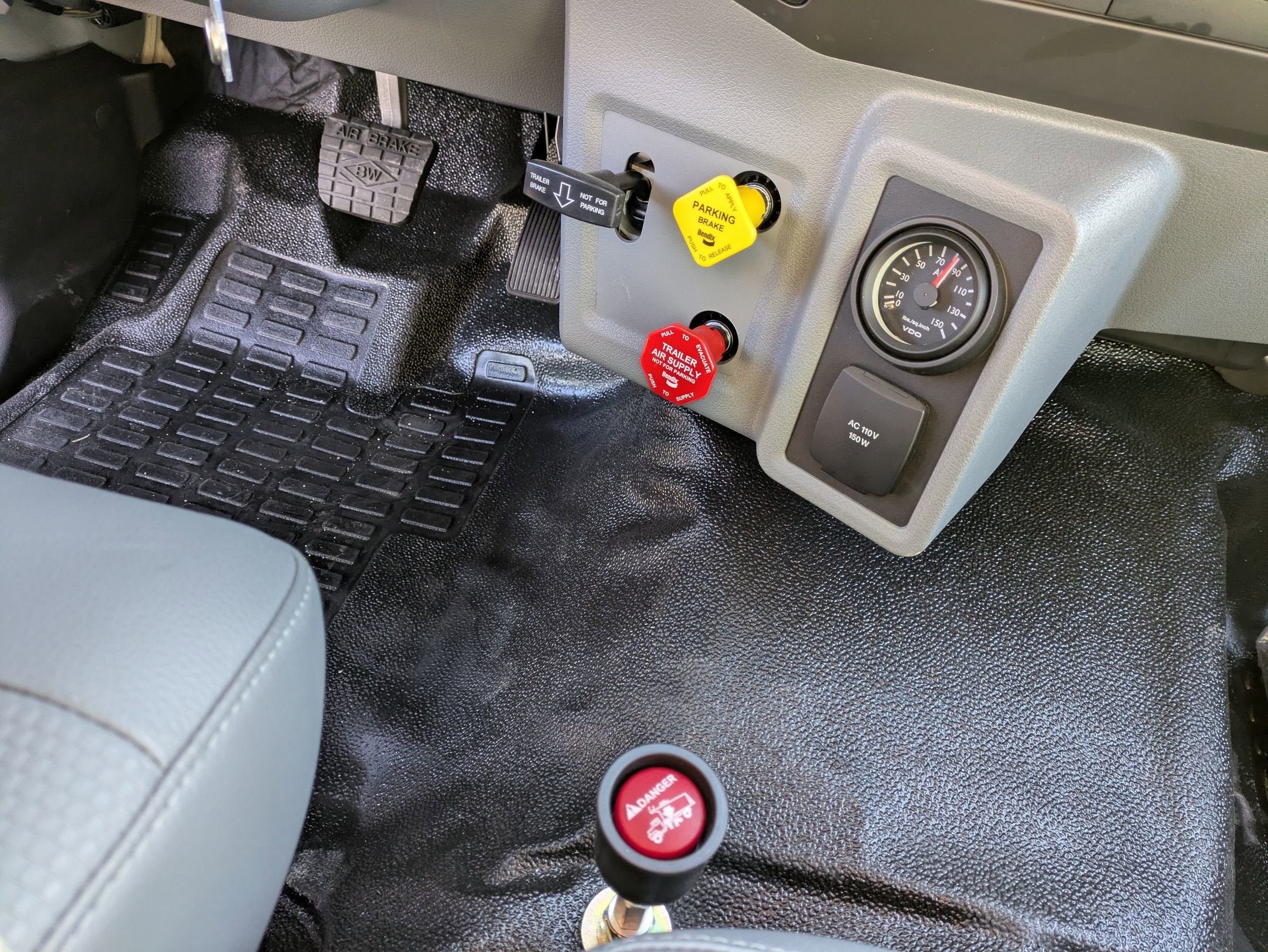 2026 Ford F-750SD Base