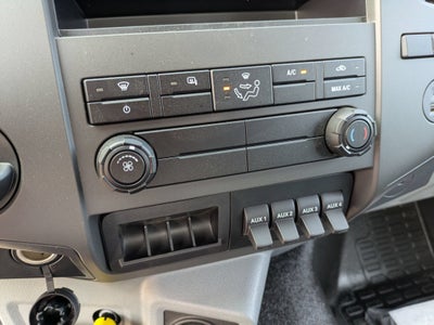 2027 Ford F-750SD Base