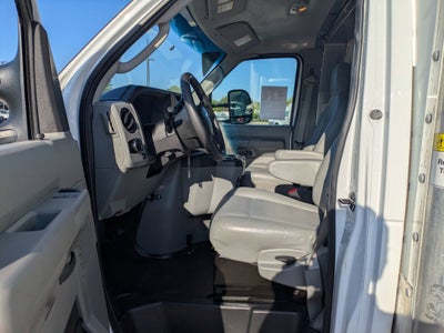2024 Ford E-Series Cutaway Base