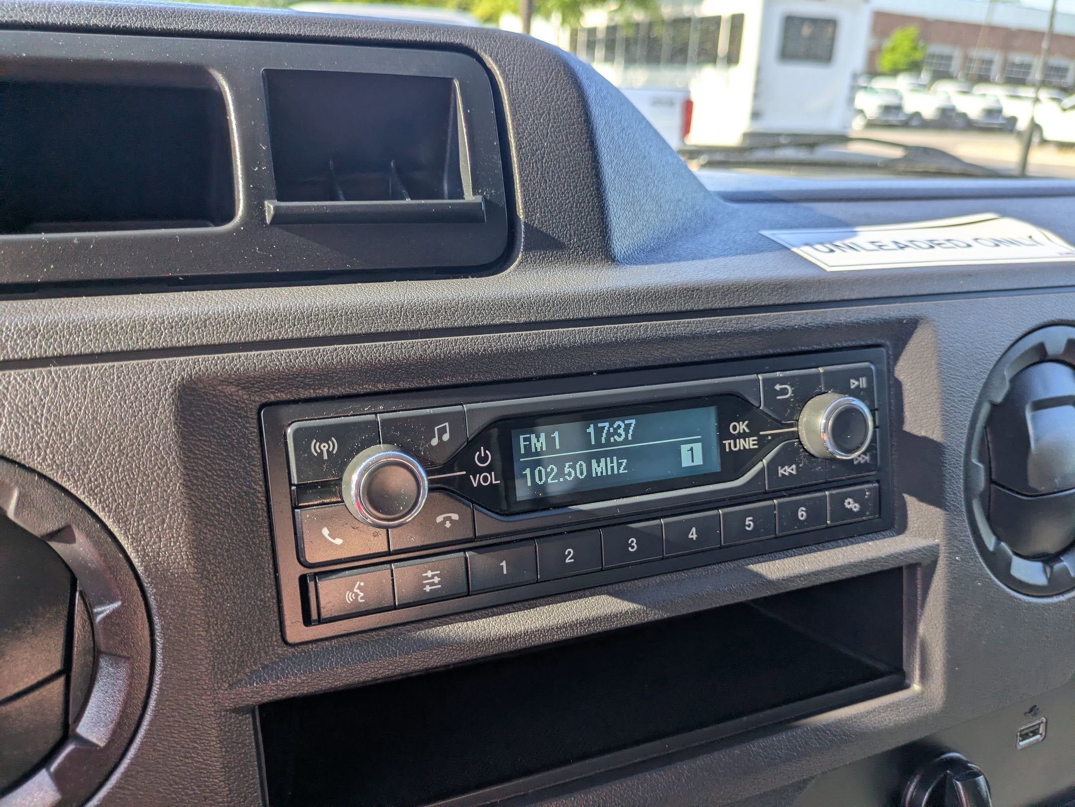 2024 Ford E-Series Cutaway Base