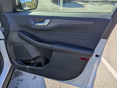 2026 Ford Escape Platinum