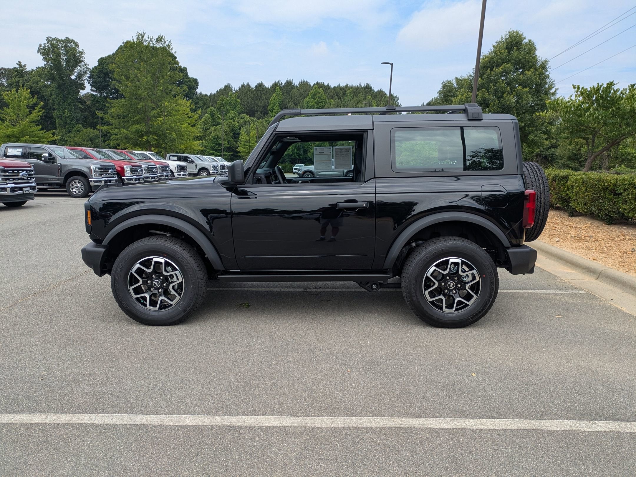 2025 Ford Bronco Base