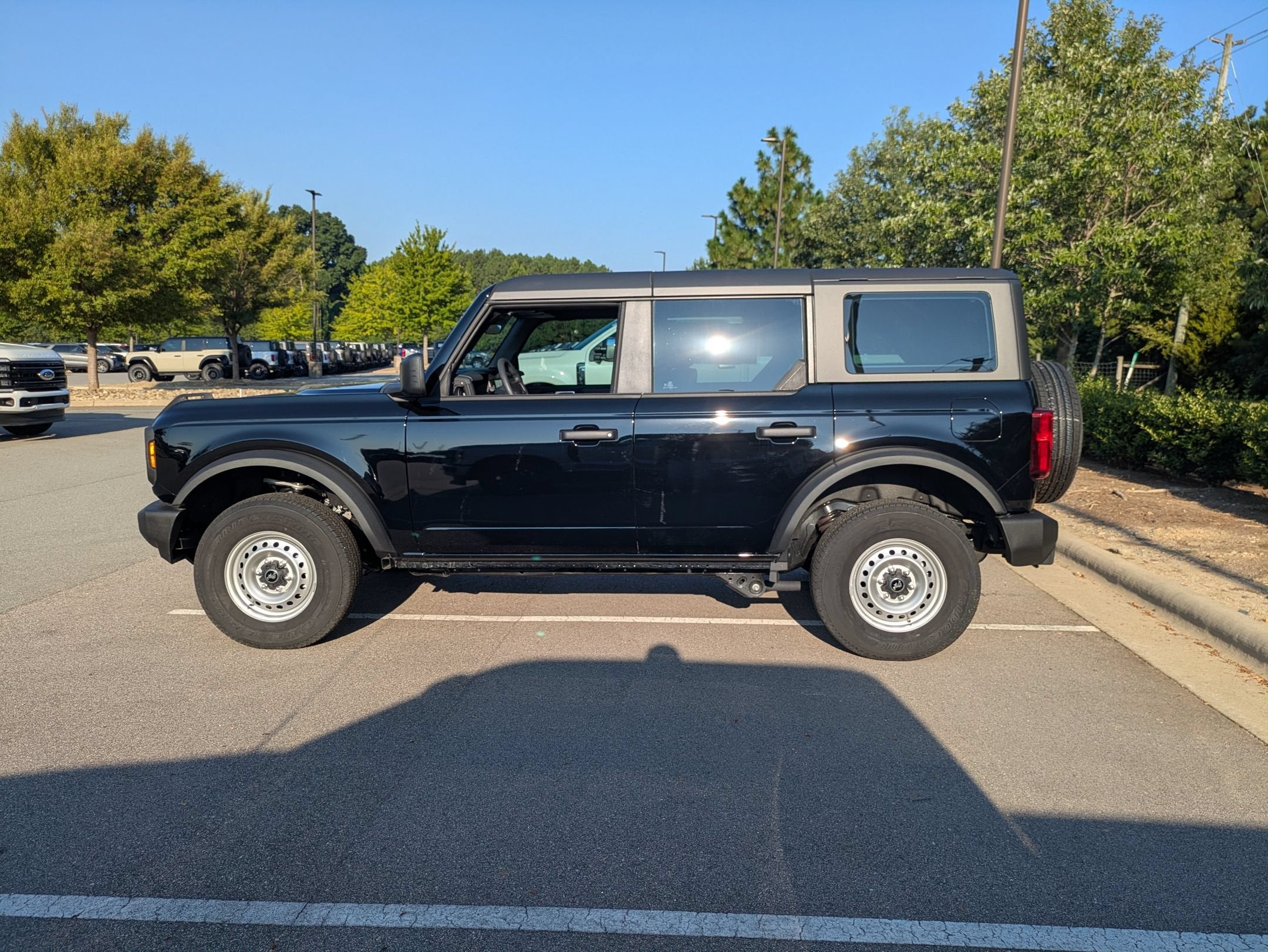 2025 Ford Bronco Base