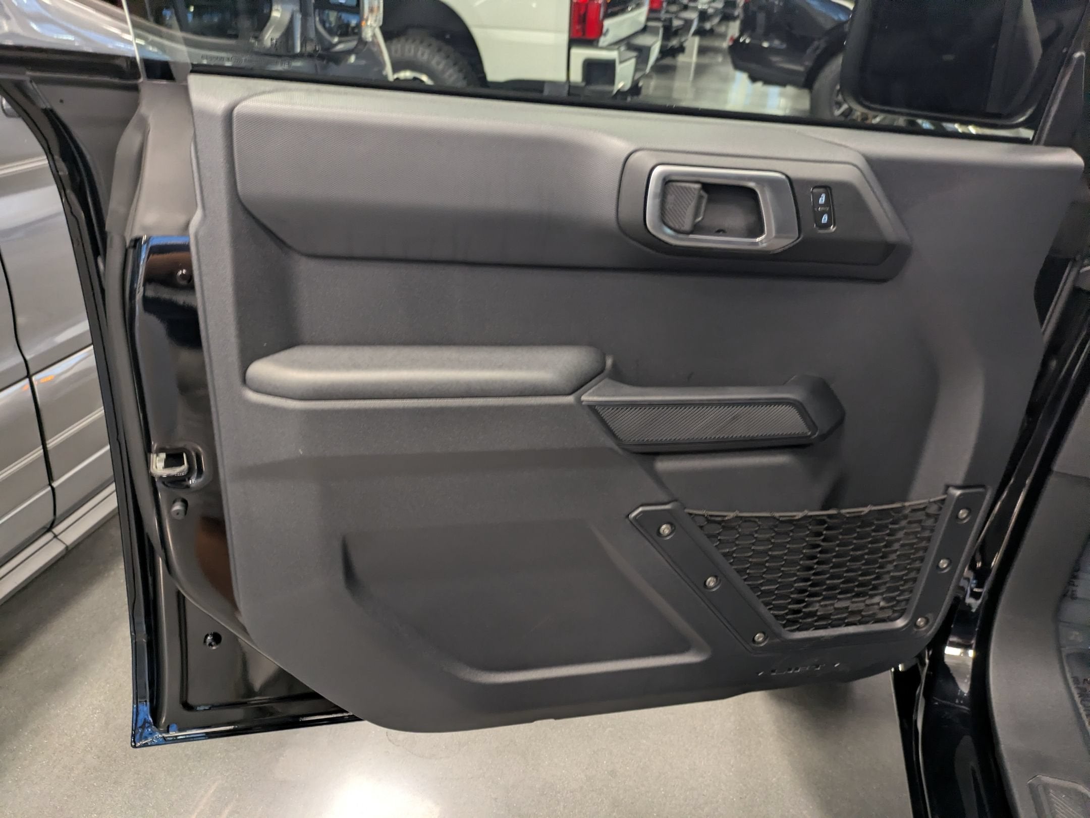 2026 Ford Bronco Big Bend Matte Black Accessory Package