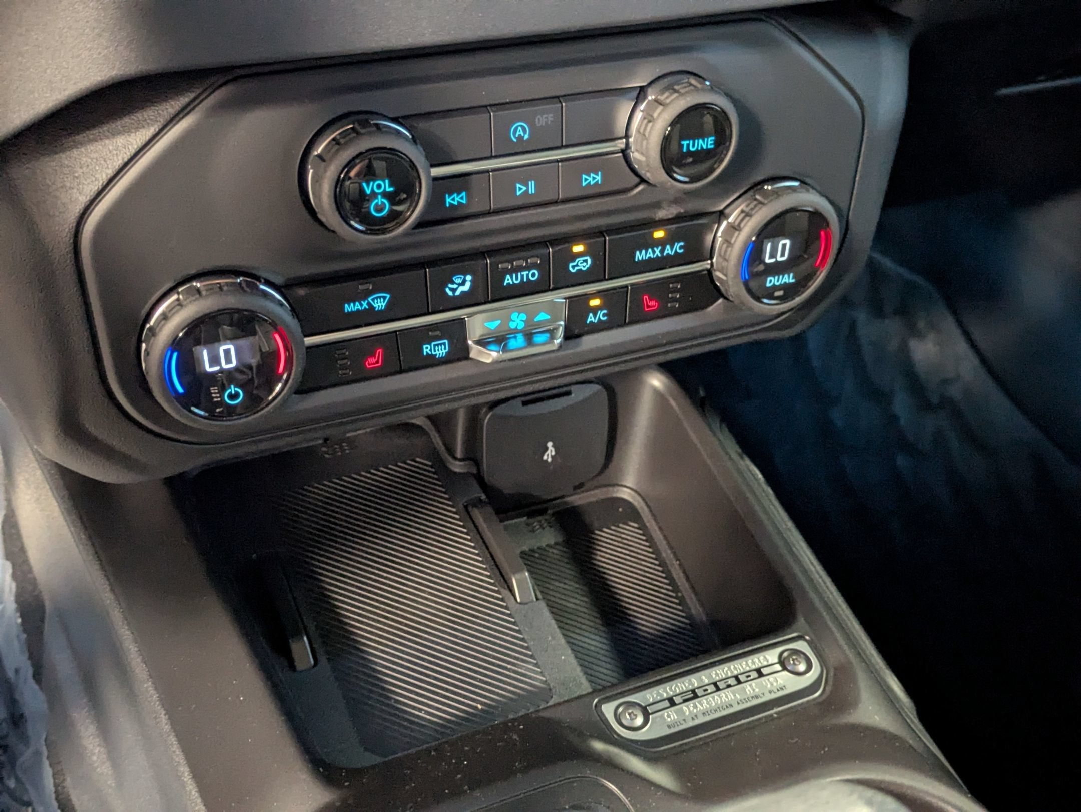 2026 Ford Bronco Big Bend Matte Black Accessory Package