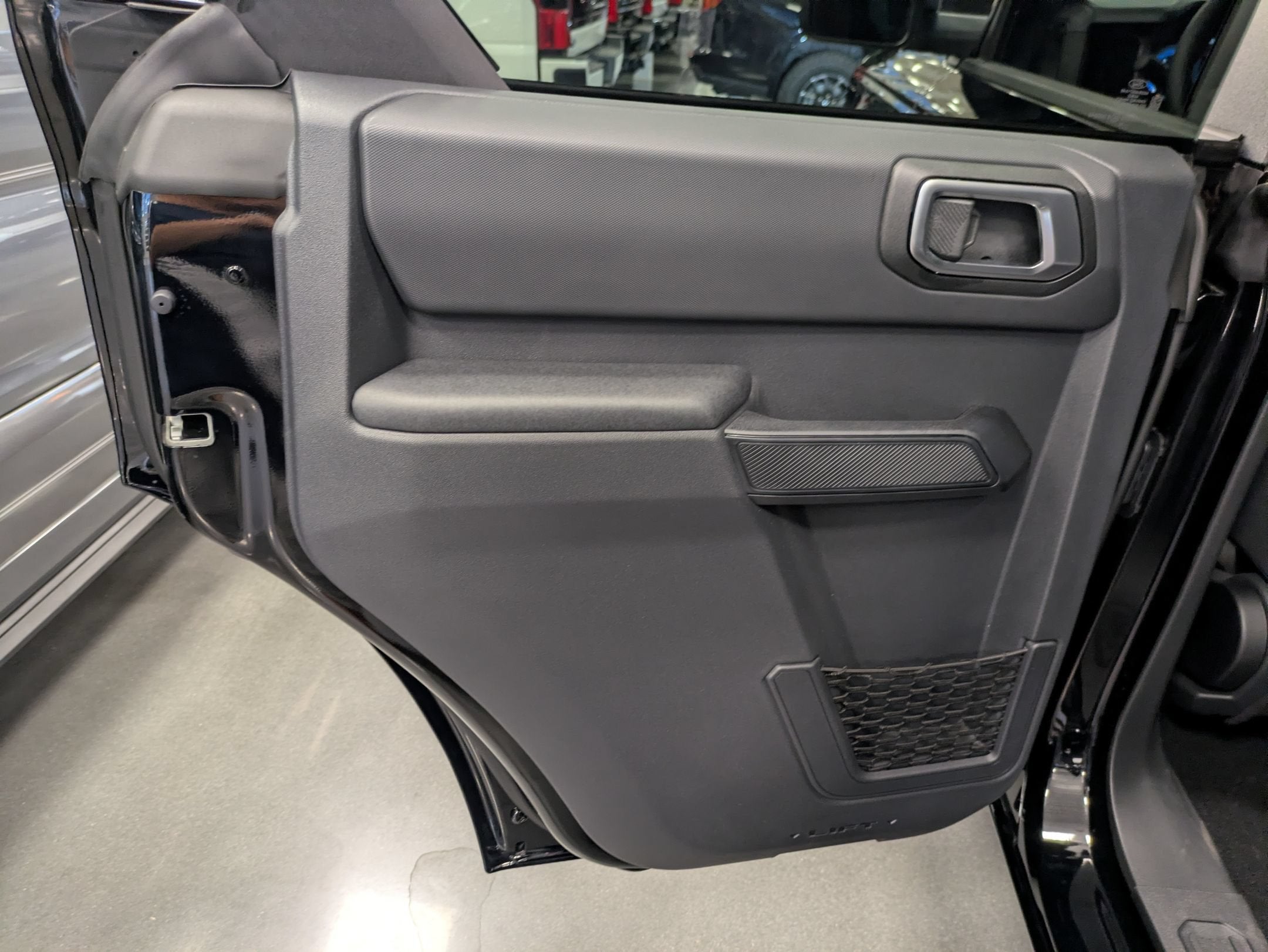 2026 Ford Bronco Big Bend Matte Black Accessory Package