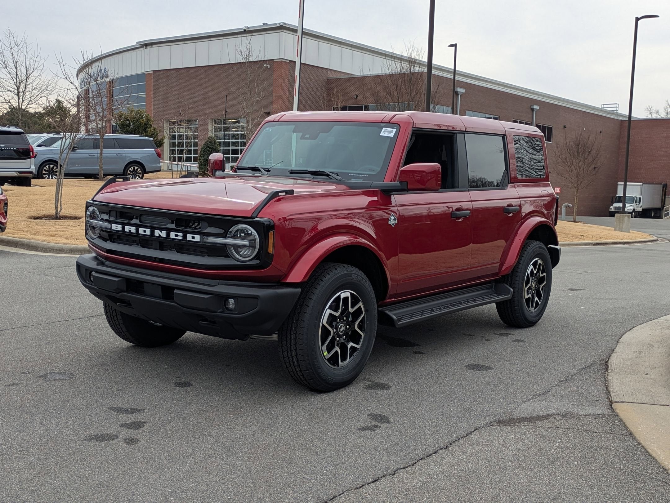 2026 Ford Bronco Outer Banks