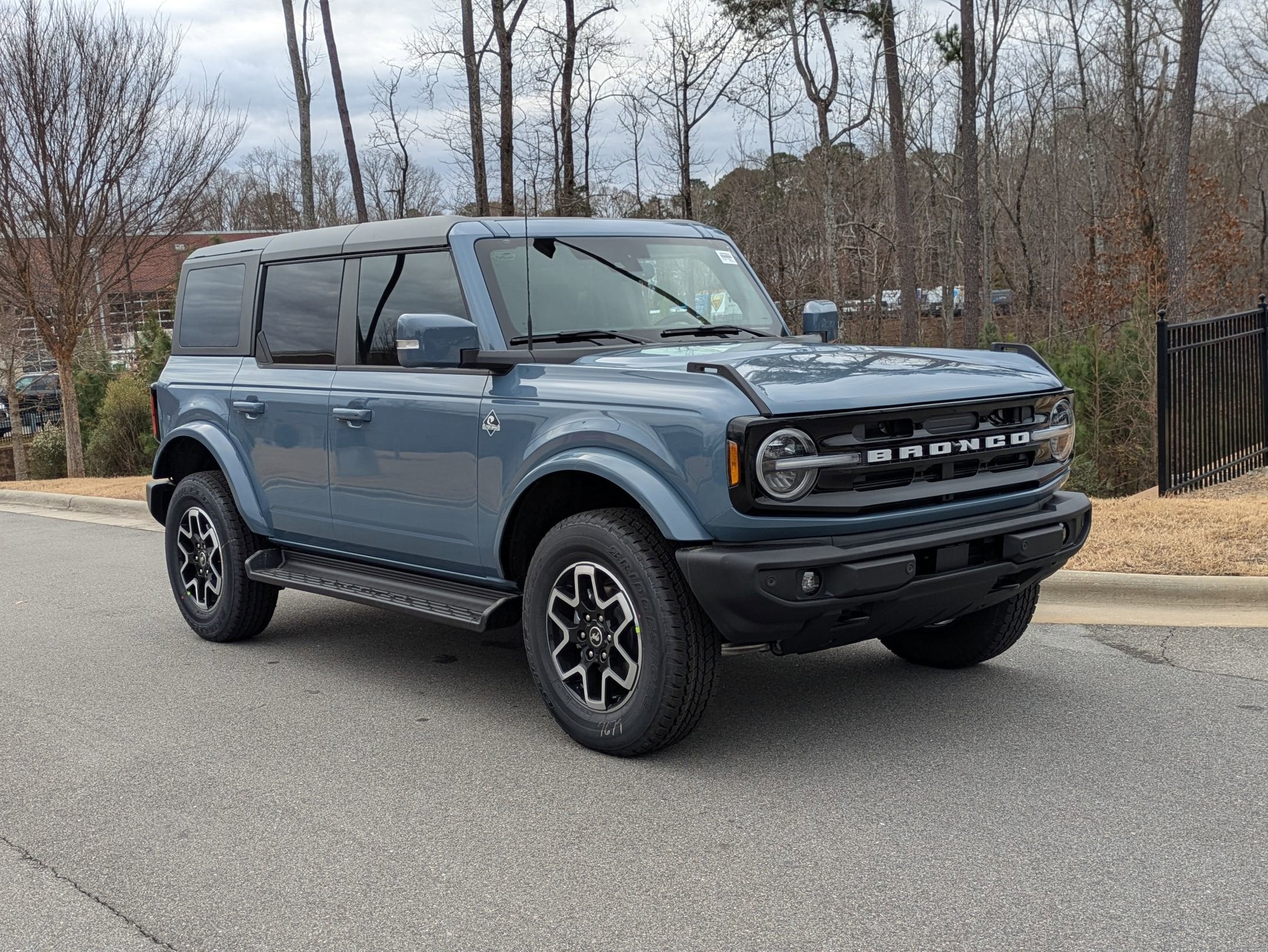 2025 Ford Bronco Outer Banks