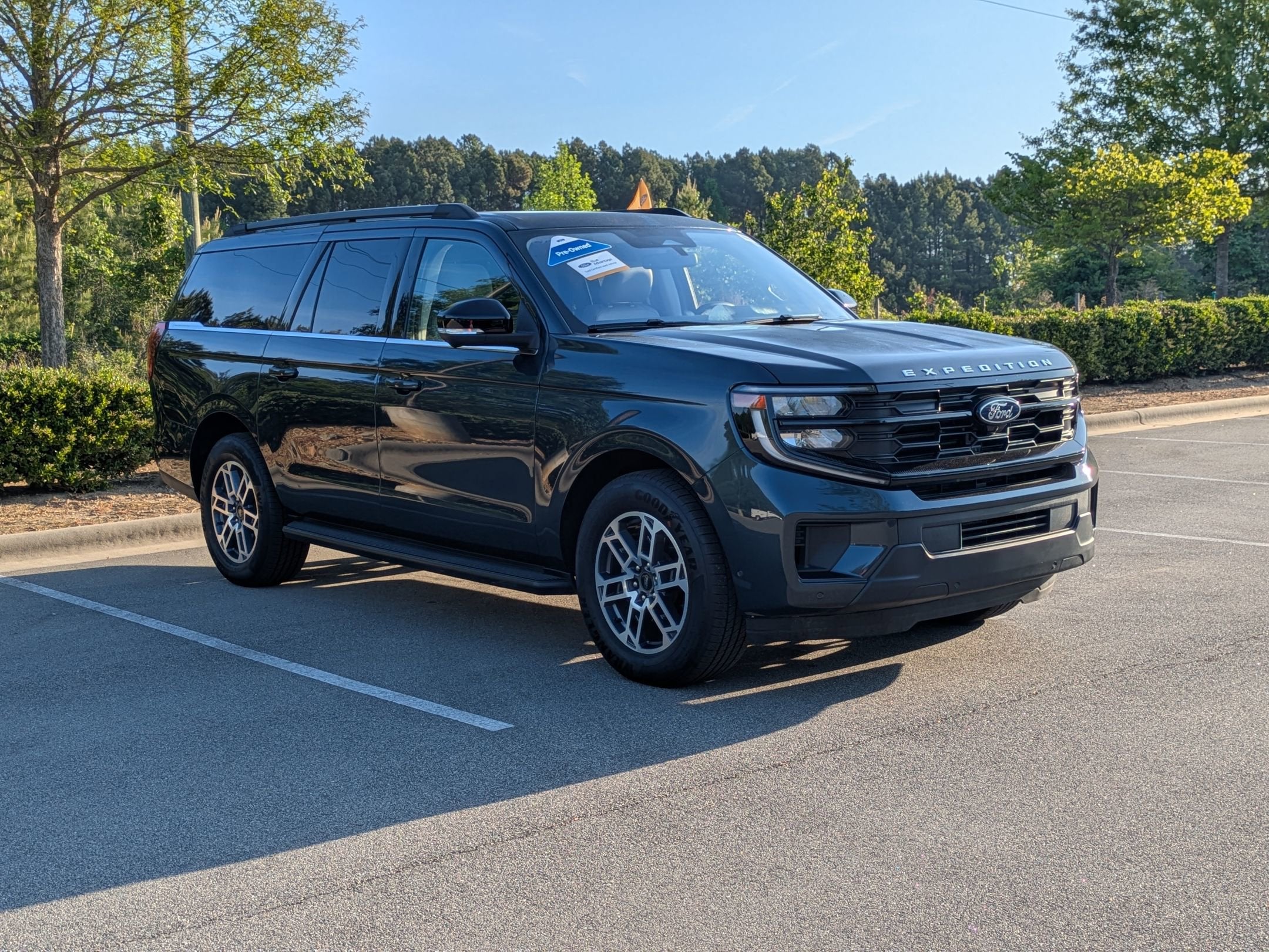 2025 Ford Expedition Max Active