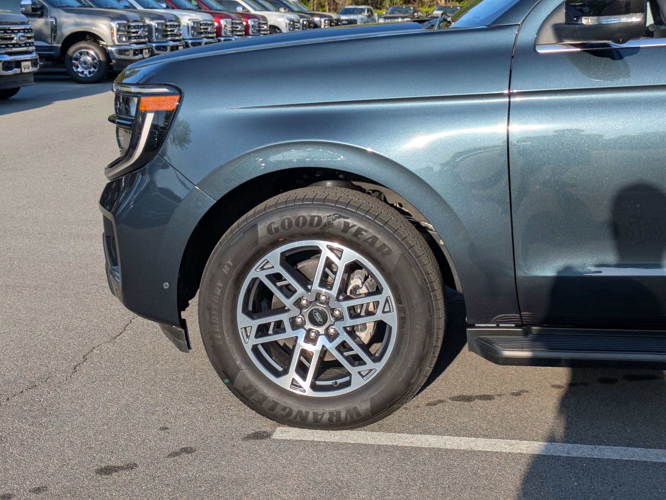 2025 Ford Expedition Max Active