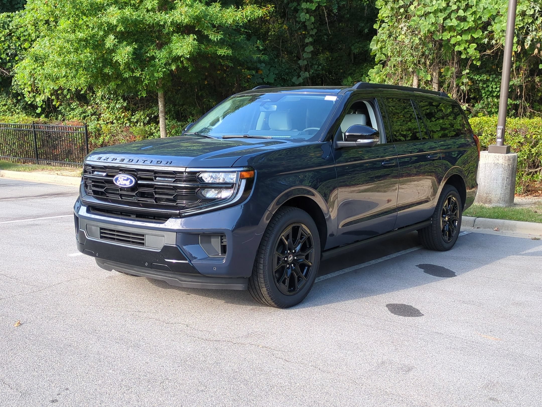 2027 Ford Expedition Max Platinum