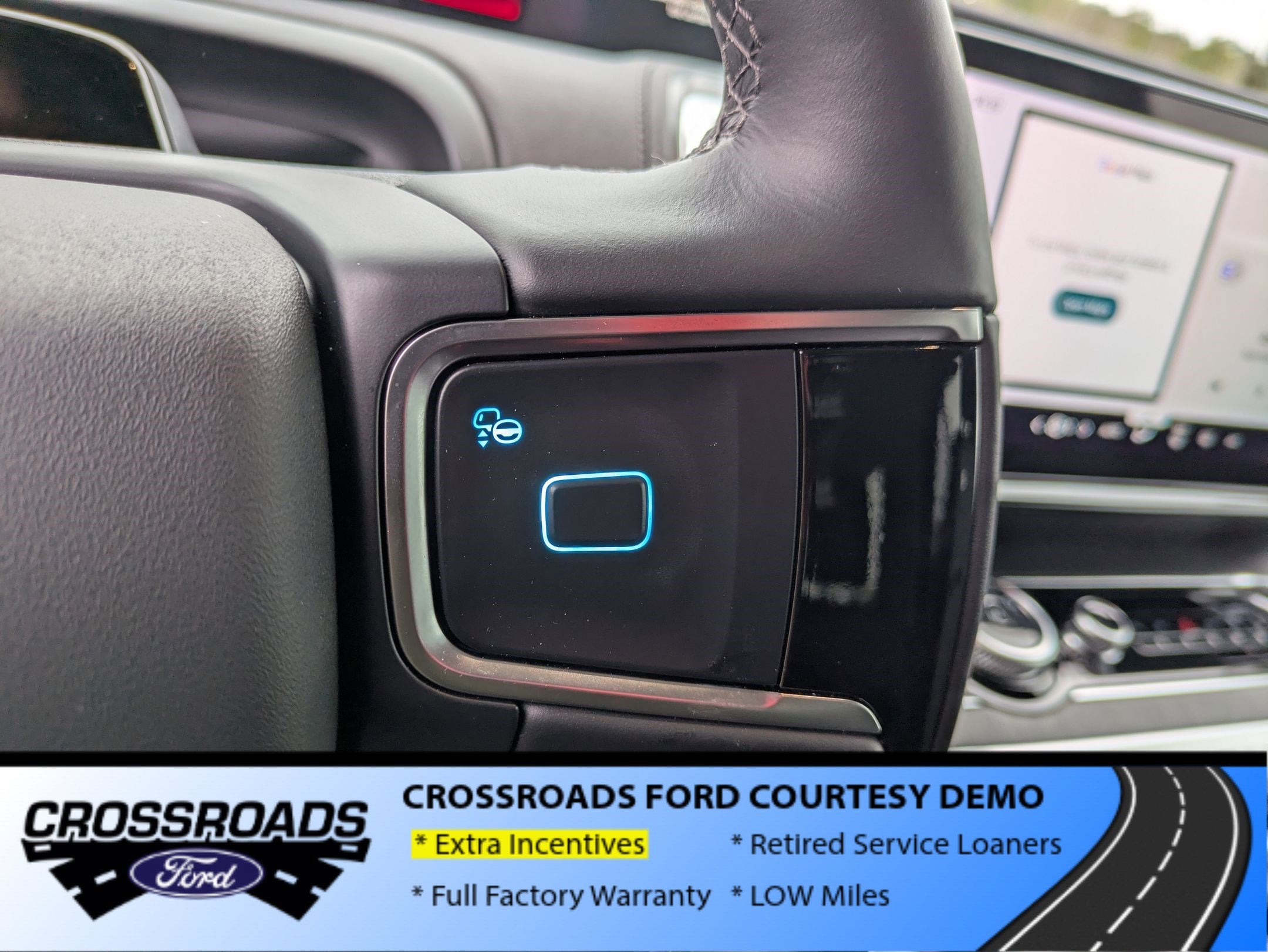 2025 Ford Expedition Max Platinum - Crossroads Courtesy Demo