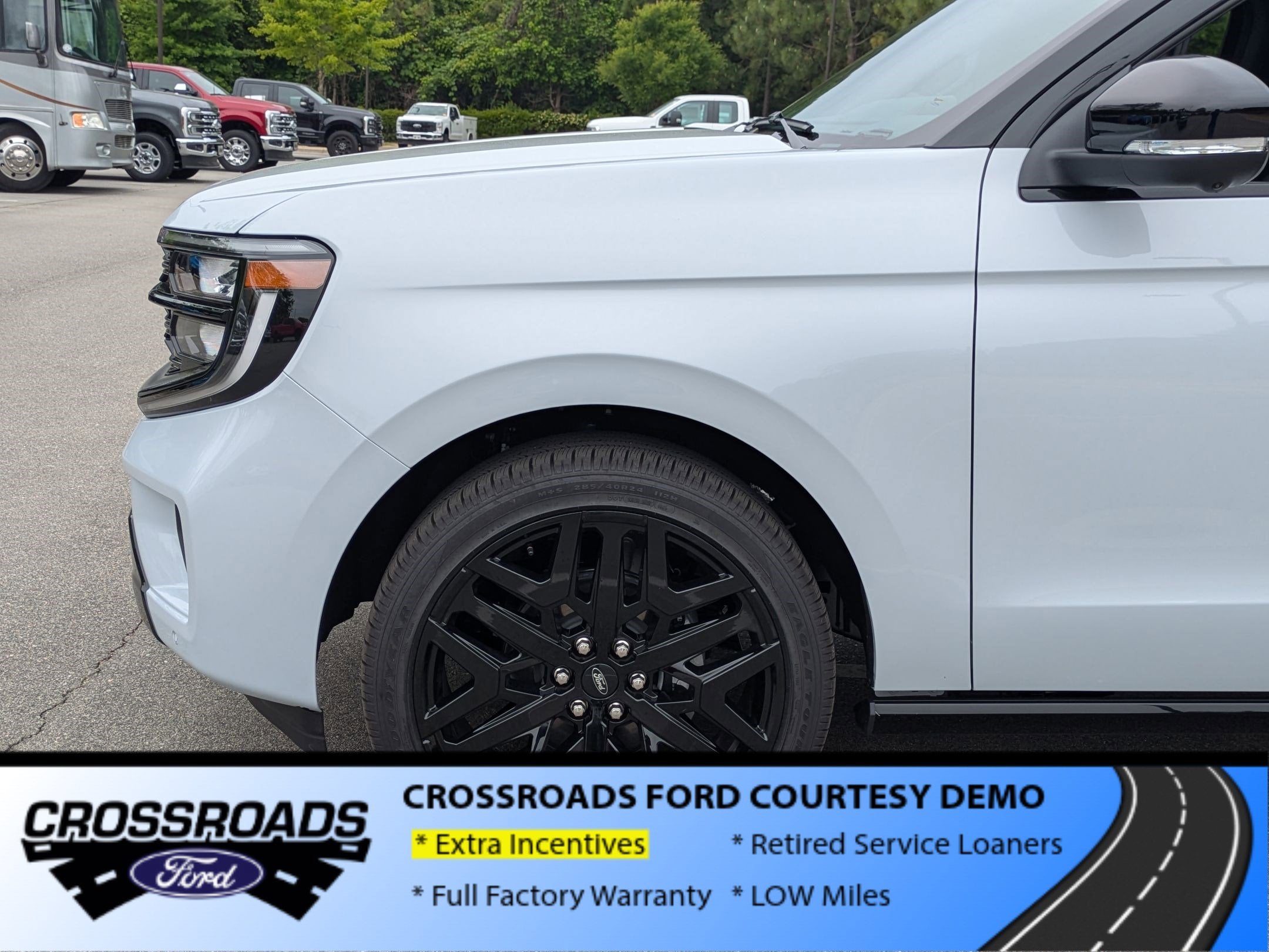 2026 Ford Expedition Max Platinum - Crossroads Courtesy Demo
