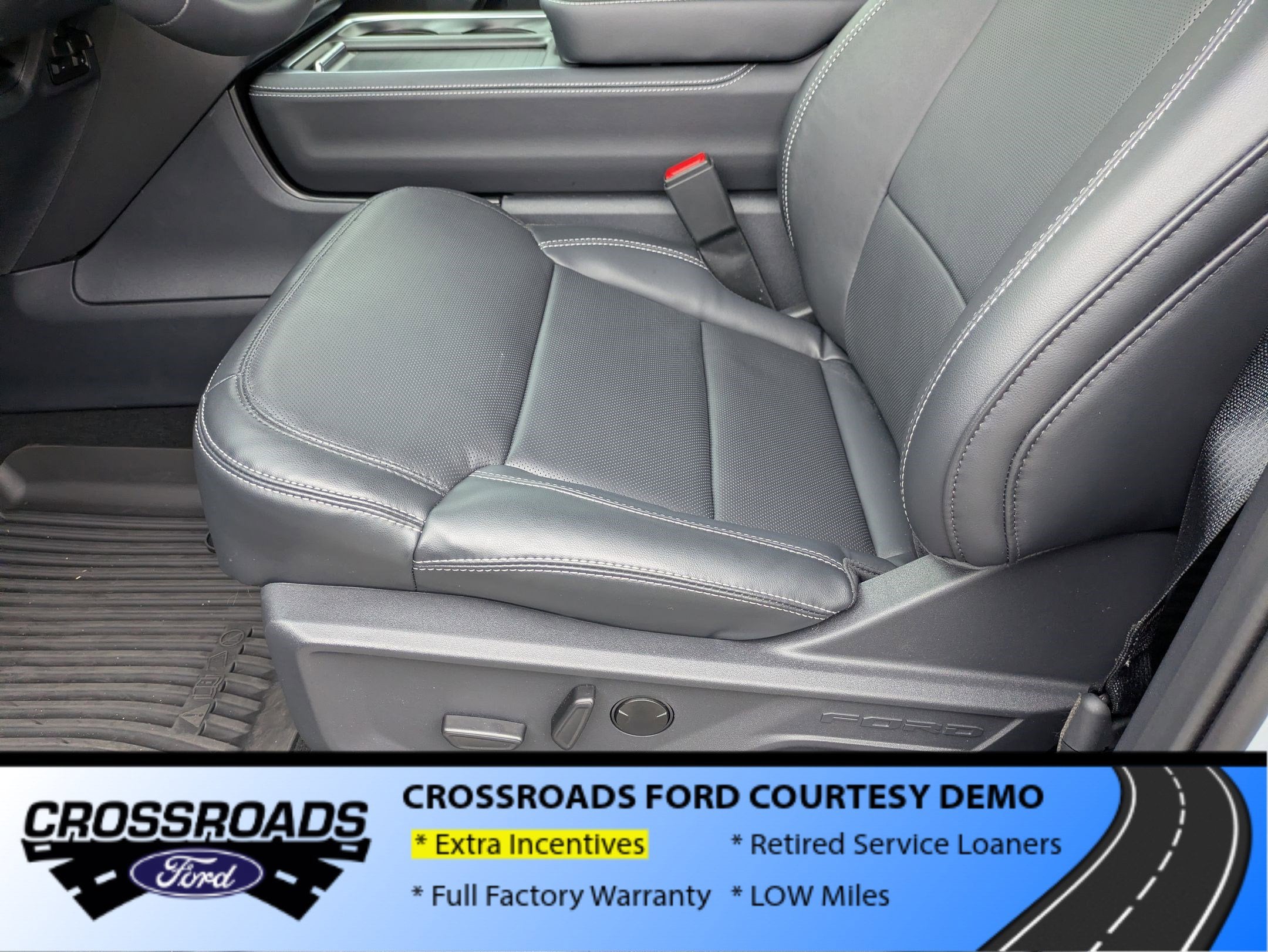 2026 Ford Expedition Max Platinum - Crossroads Courtesy Demo