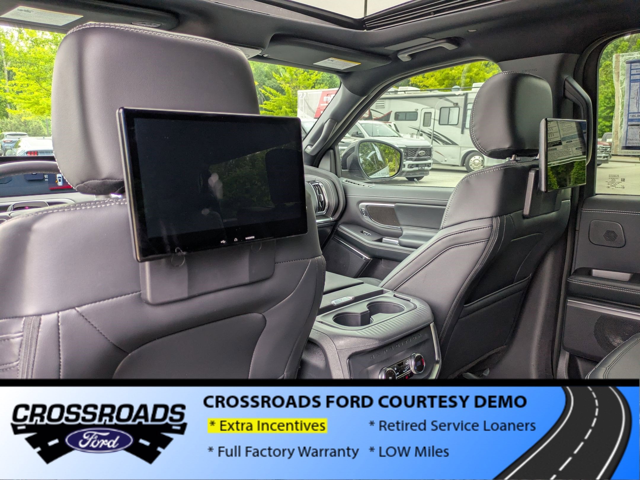 2026 Ford Expedition Max Platinum - Crossroads Courtesy Demo