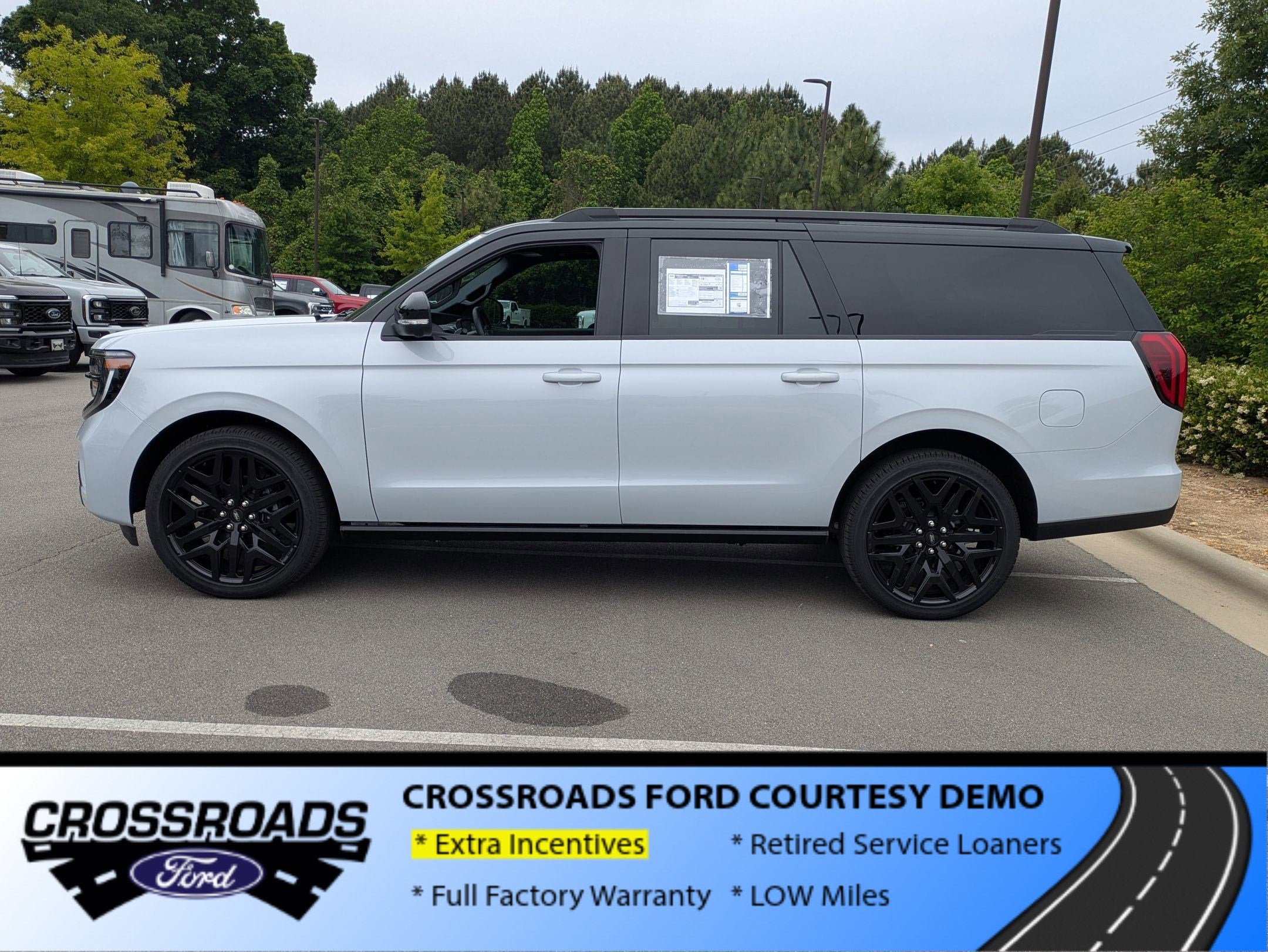 2026 Ford Expedition Max Platinum - Crossroads Courtesy Demo