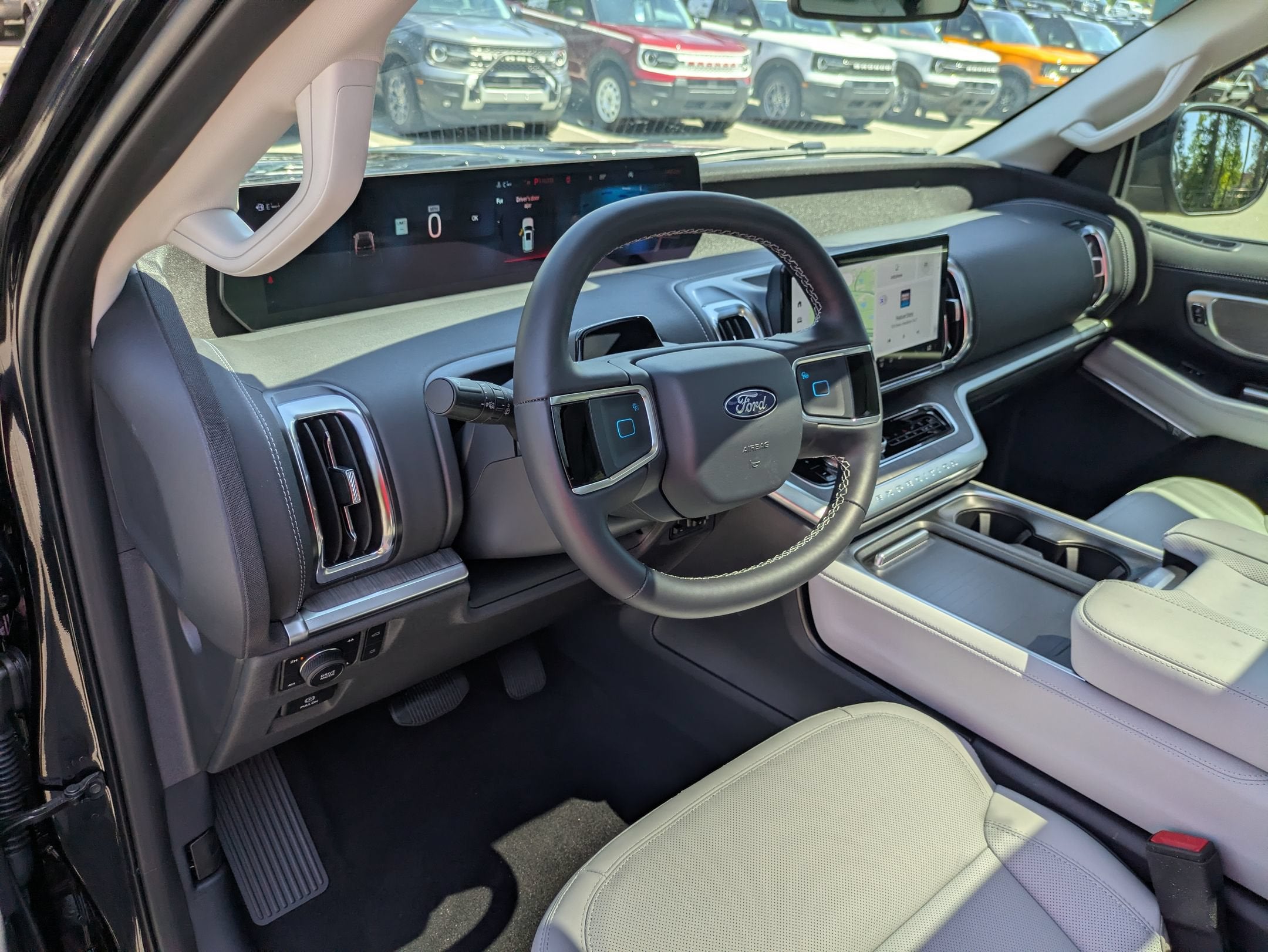 2026 Ford Expedition Max Platinum - Crossroads Manager Demo