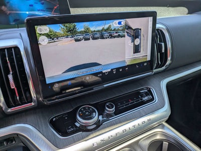 2026 Ford Expedition Max Platinum - Crossroads Manager Demo
