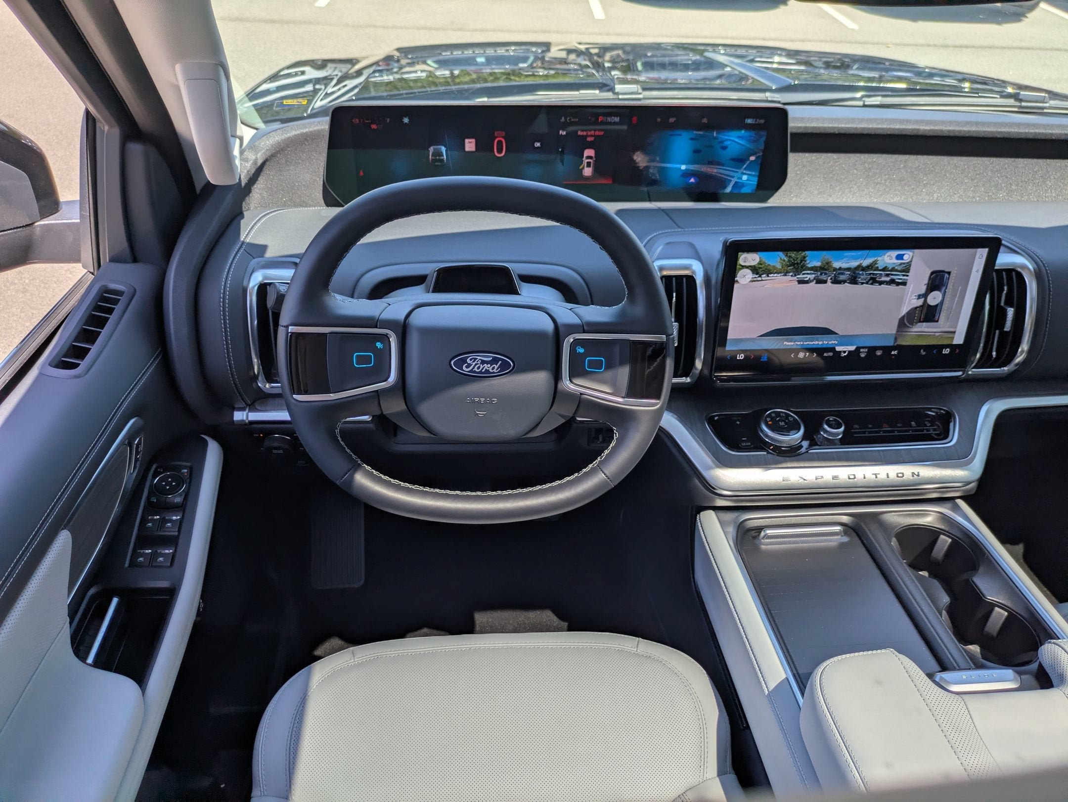 2026 Ford Expedition Max Platinum - Crossroads Manager Demo