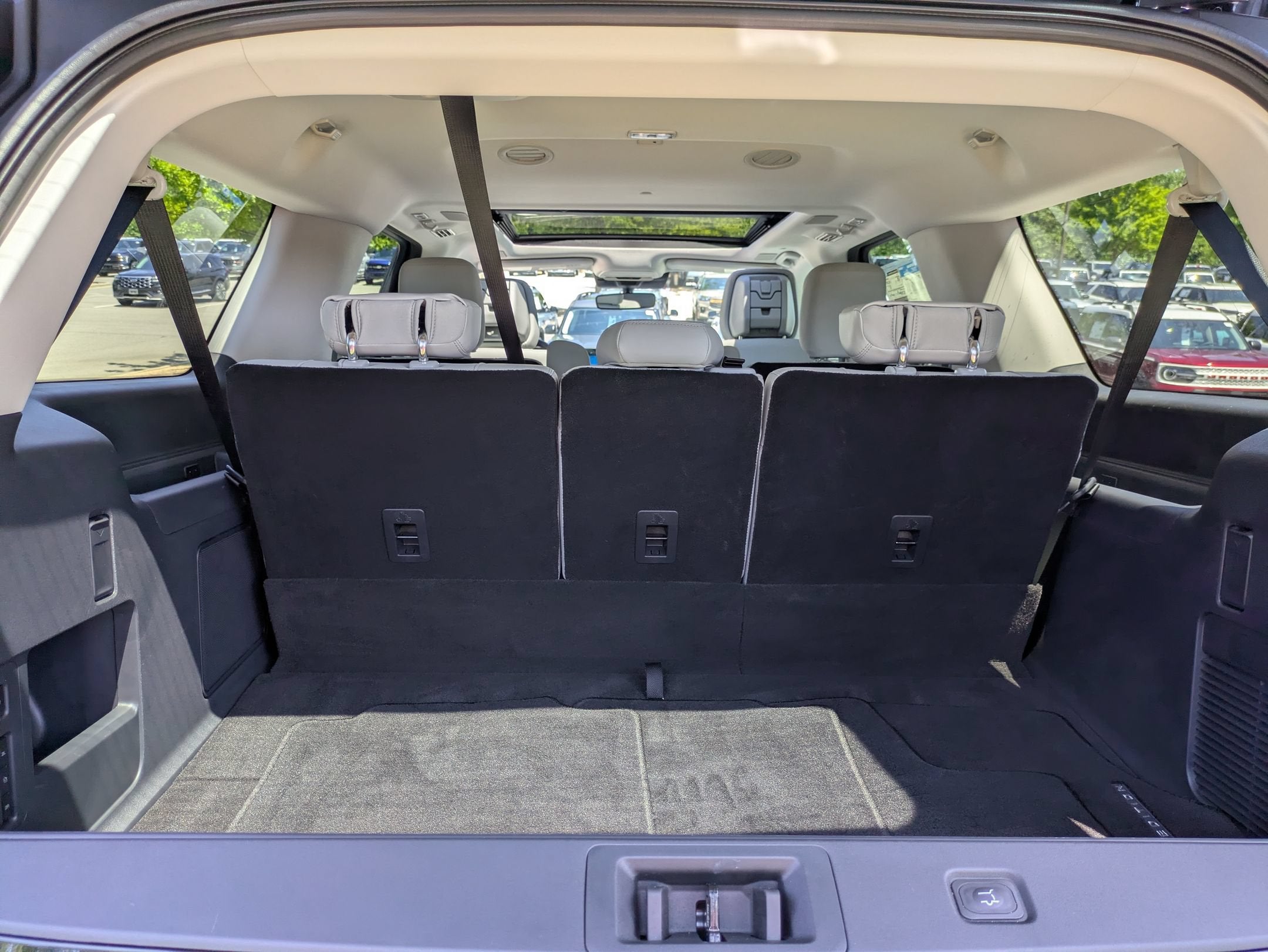 2026 Ford Expedition Max Platinum - Crossroads Manager Demo