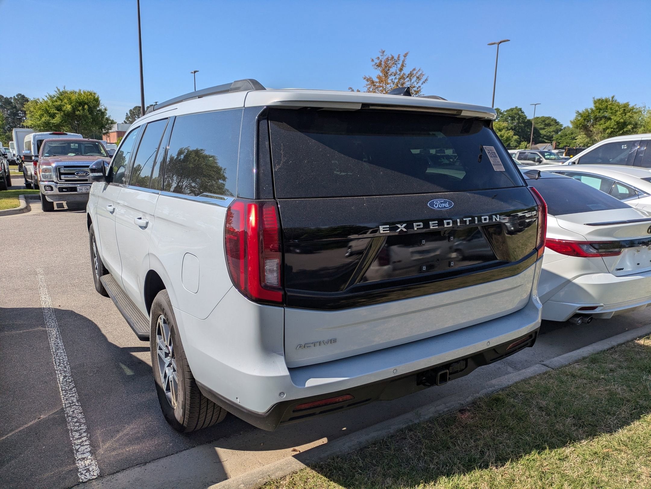 2025 Ford Expedition Active