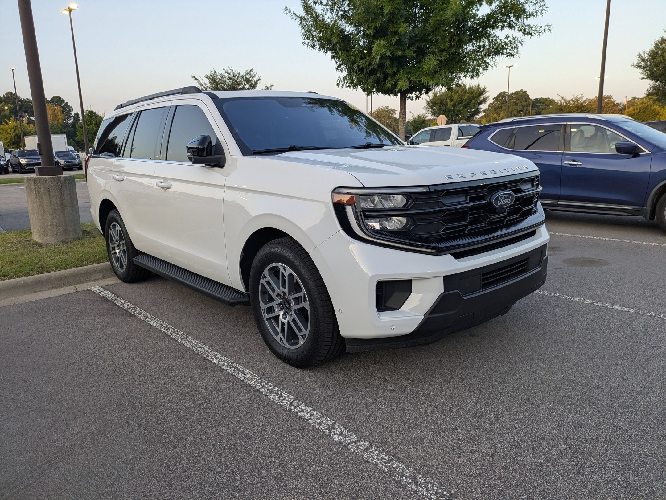 2025 Ford Expedition Active