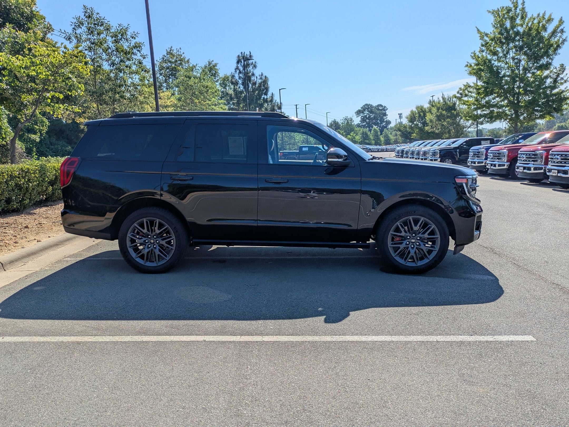 2025 Ford Expedition Platinum