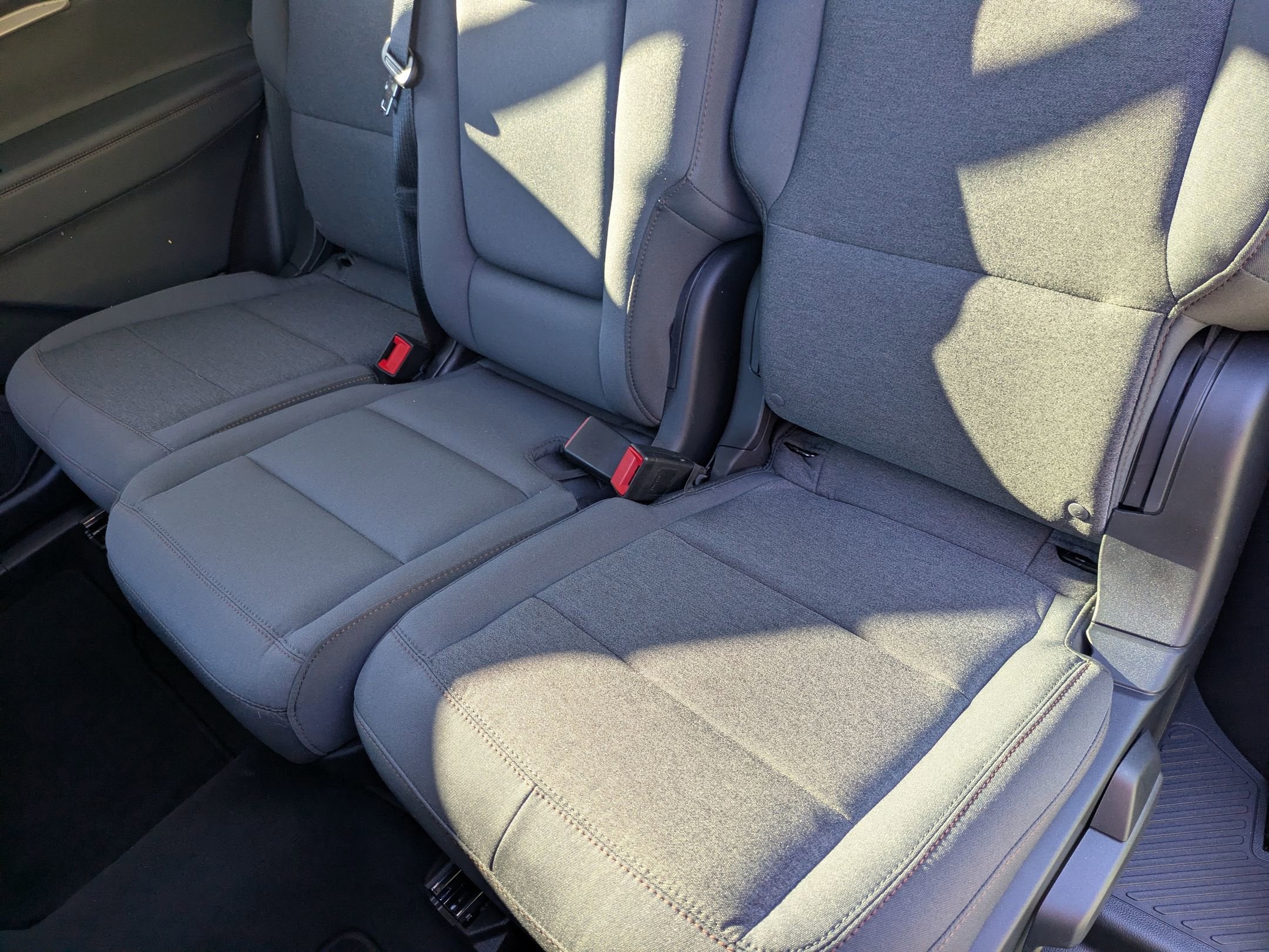 2026 Ford Explorer Active w/100A Pkg - Crossroads Courtesy Demo