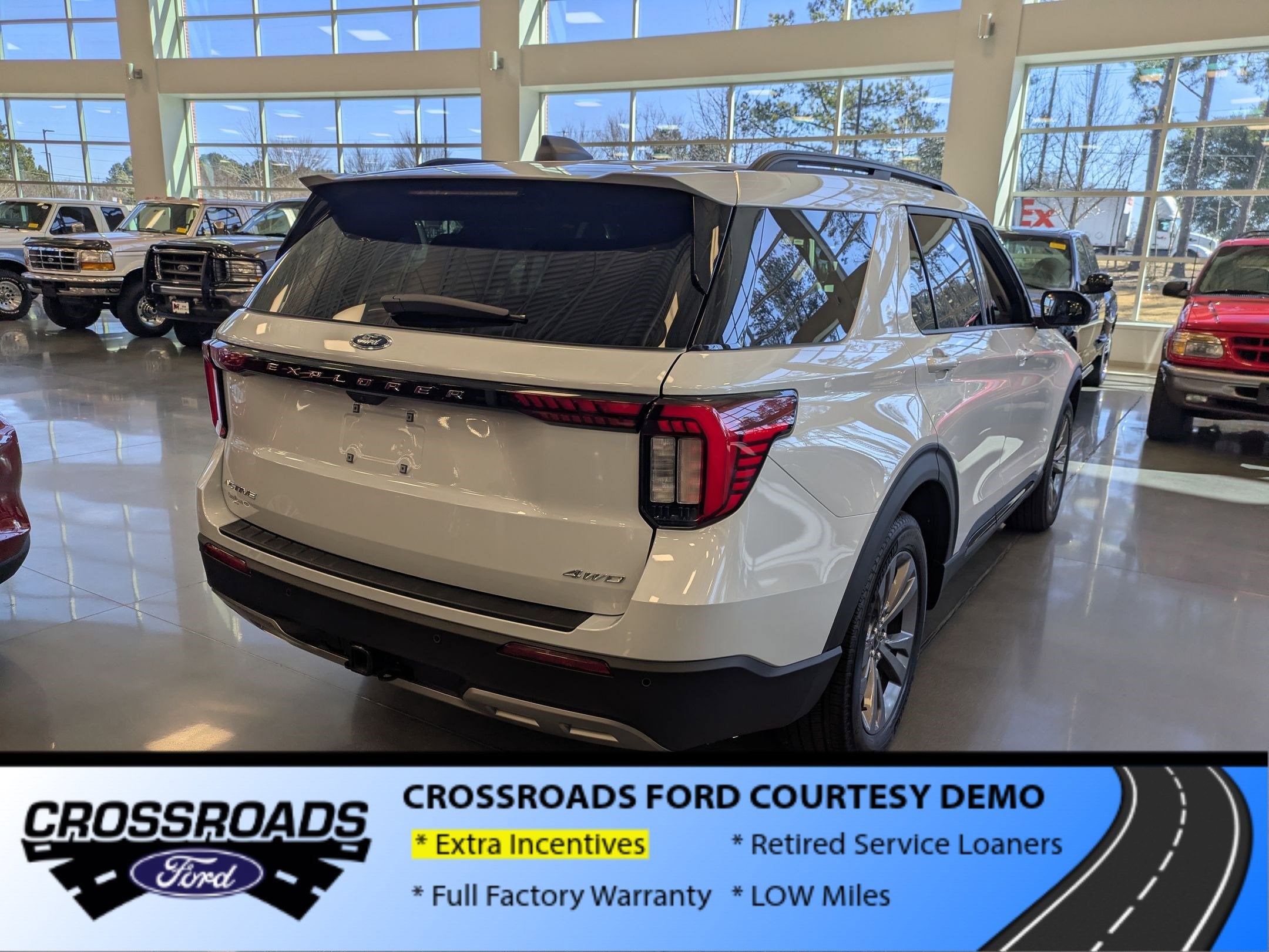 2026 Ford Explorer Active w/200A Pkg - Crossroads Courtesy Demo