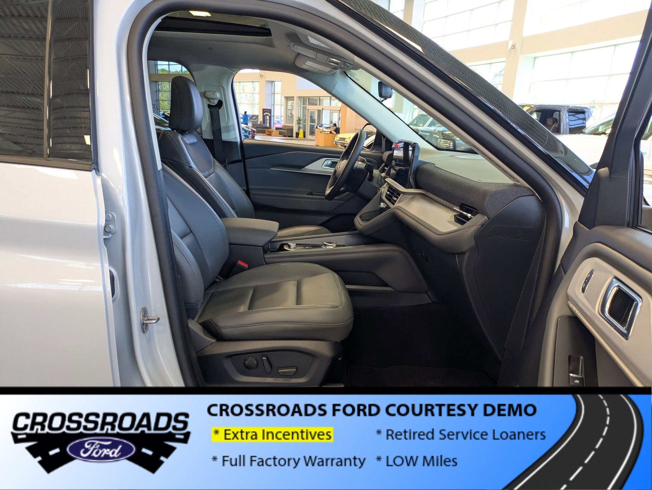 2026 Ford Explorer Active w/200A Pkg - Crossroads Courtesy Demo