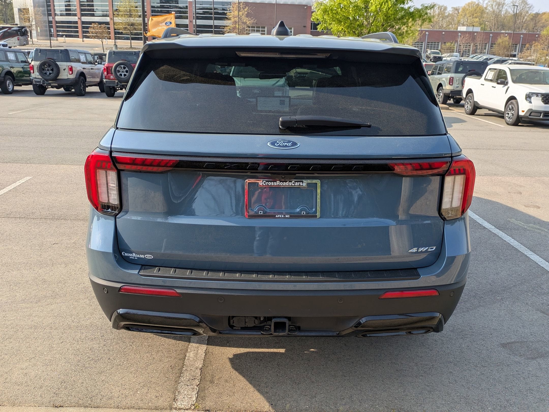 2025 Ford Explorer ST-Line