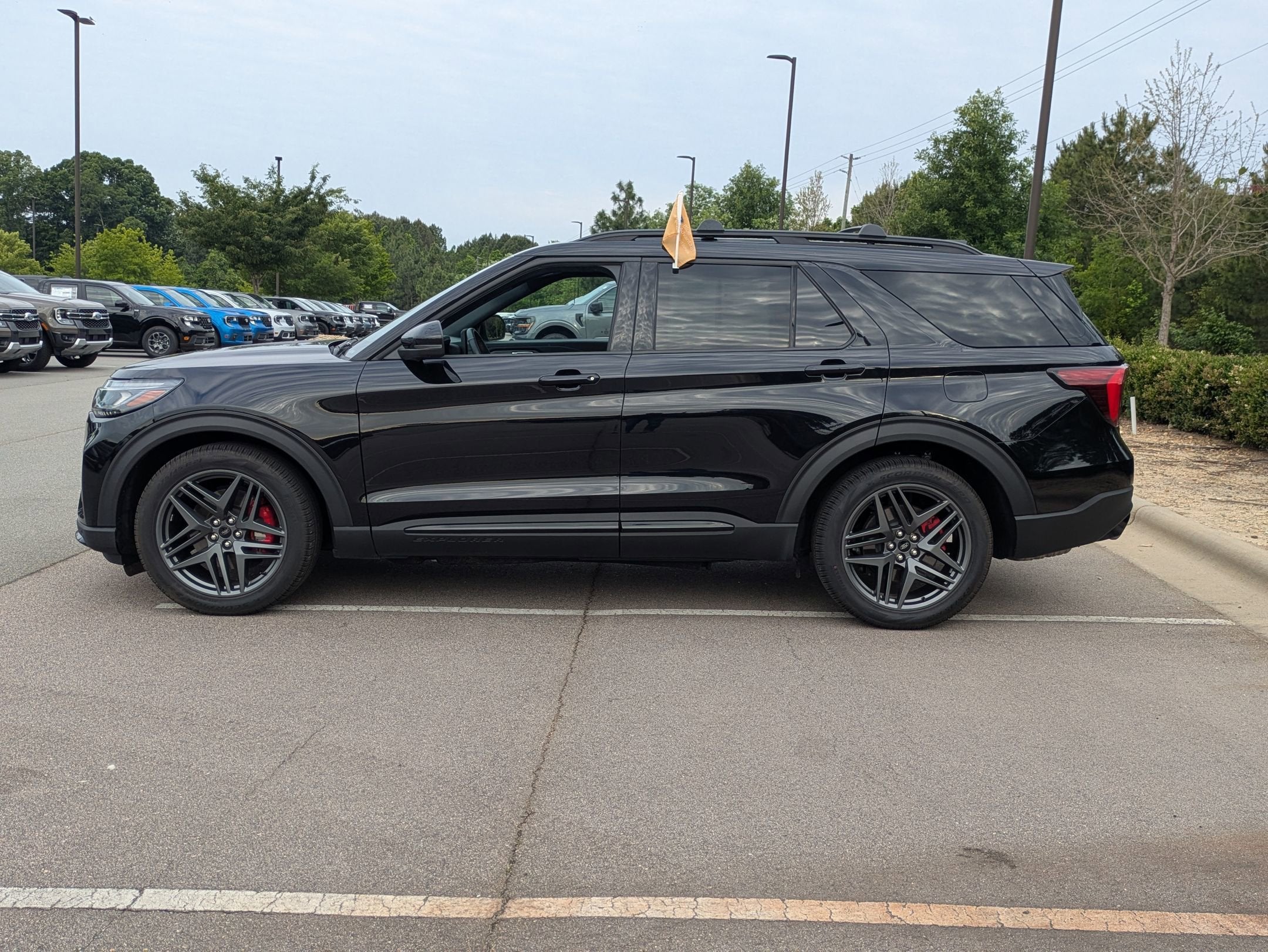 2025 Ford Explorer ST