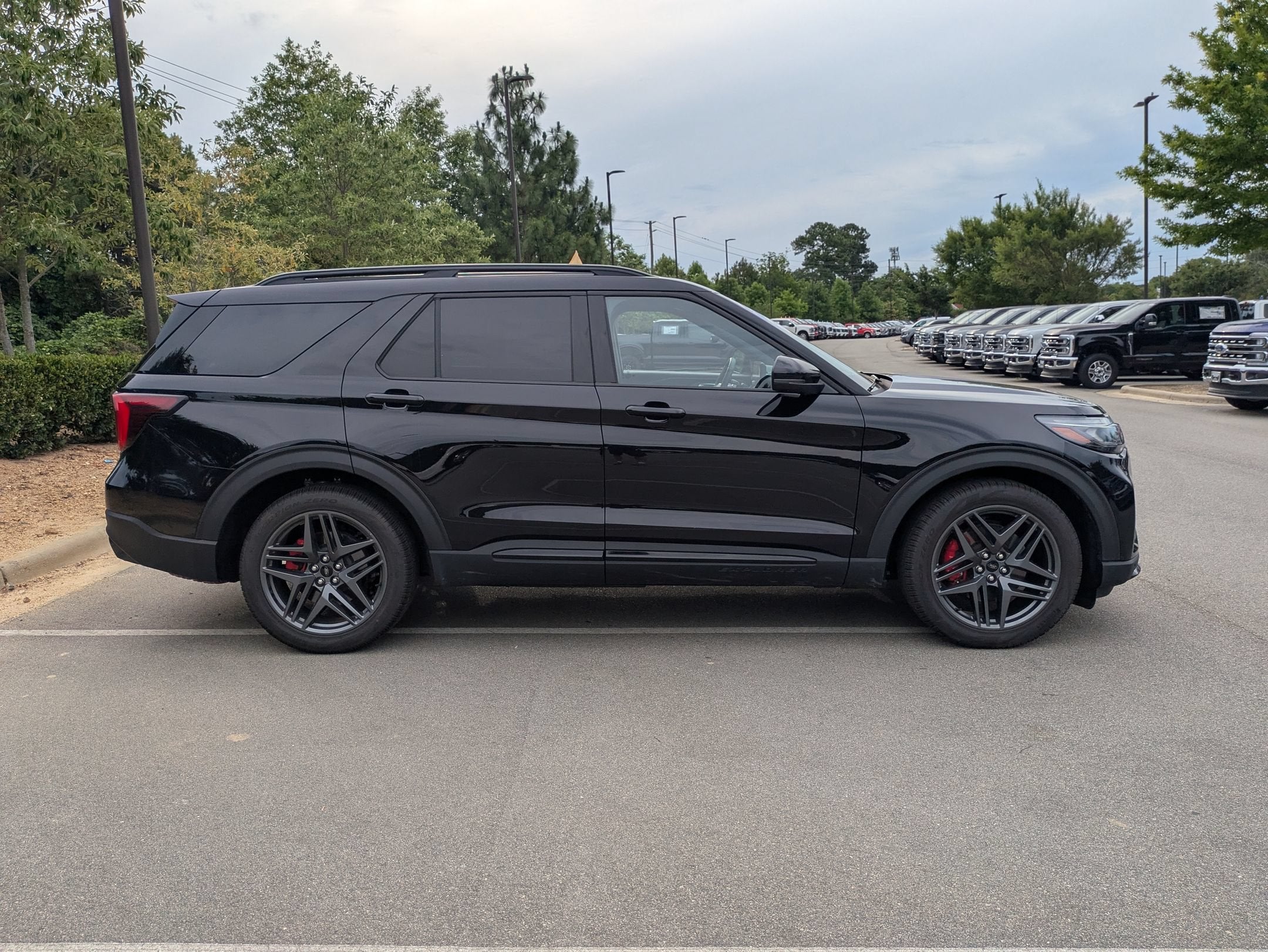 2025 Ford Explorer ST