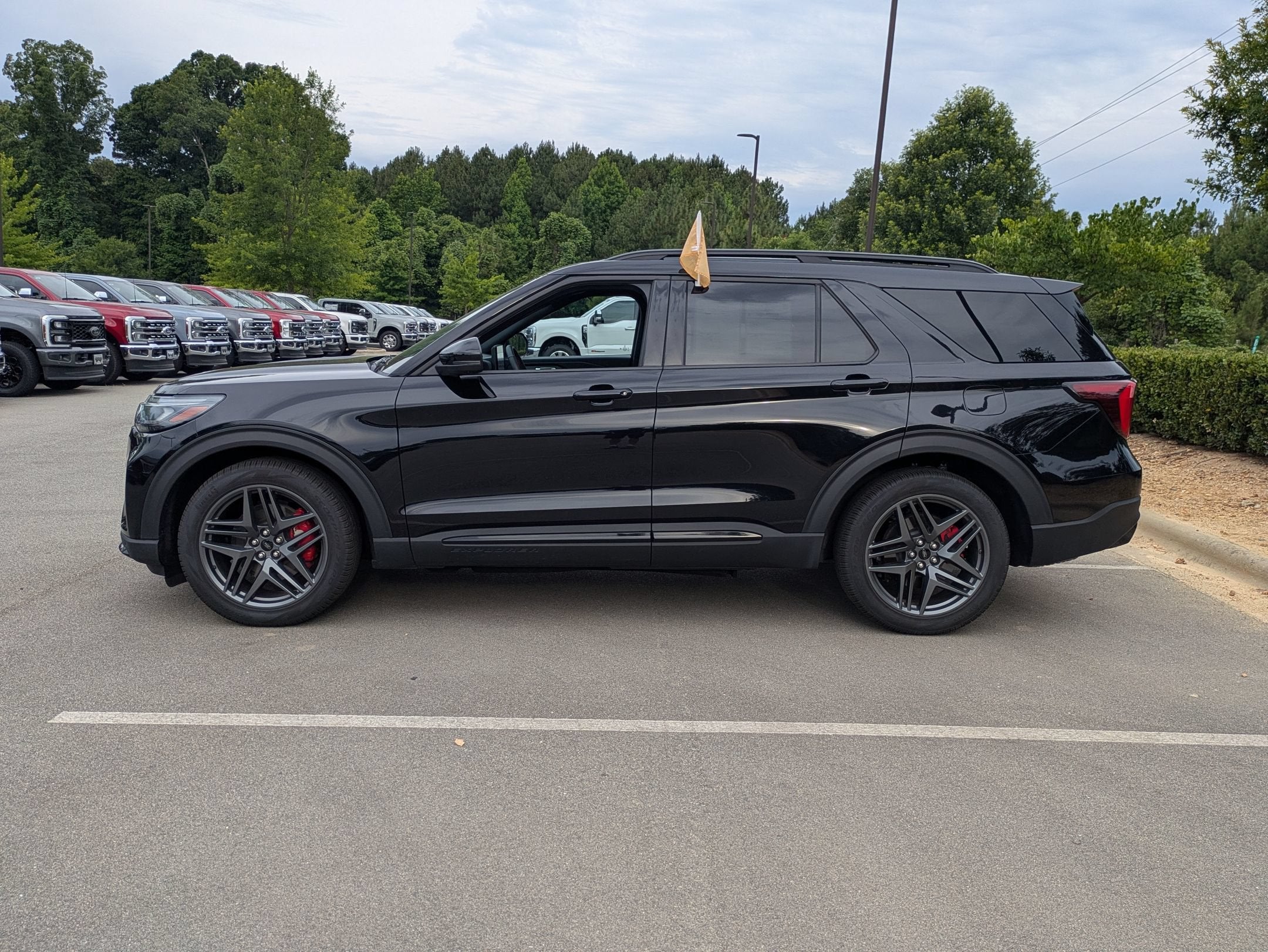 2025 Ford Explorer ST