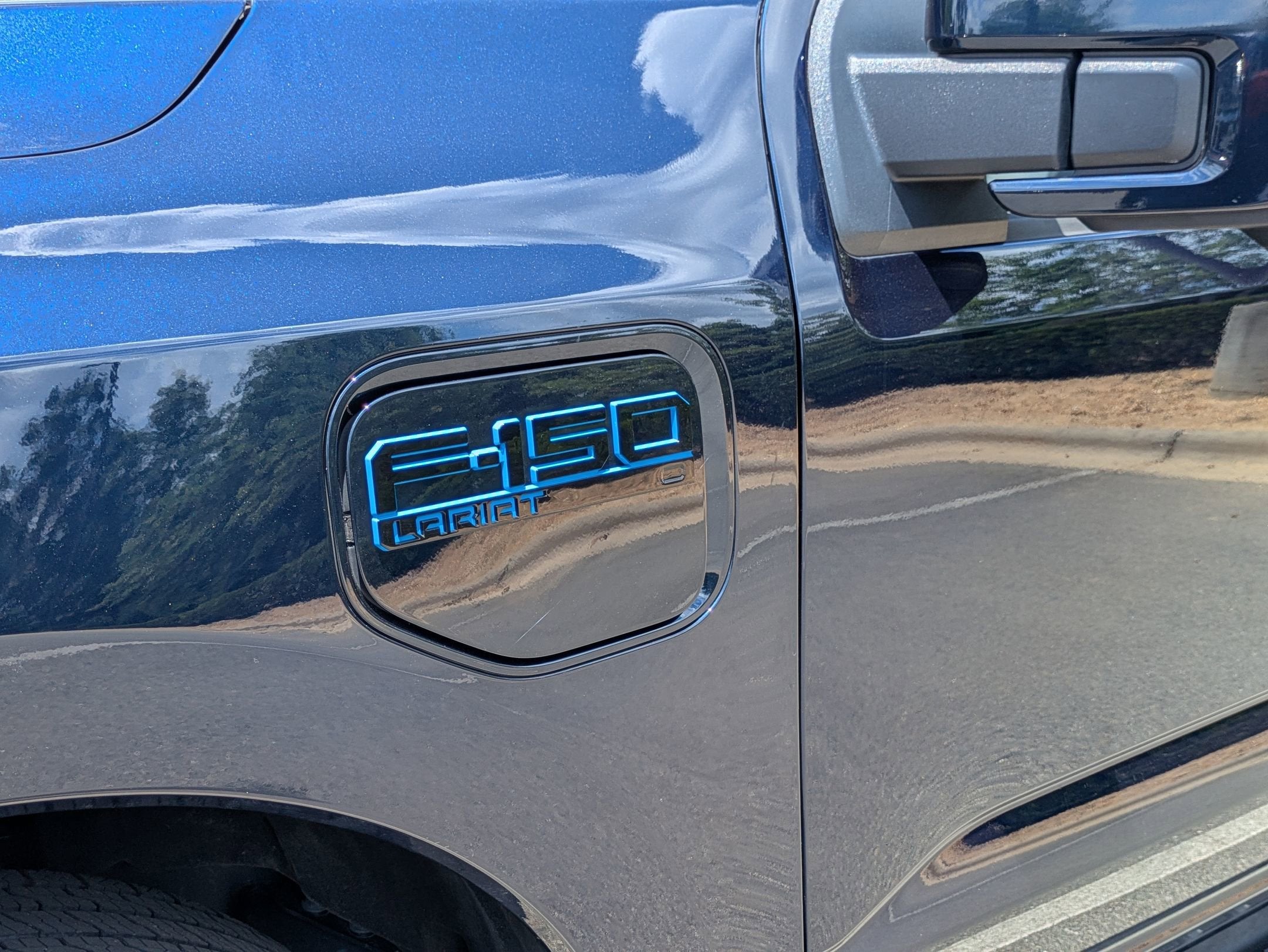 2025 Ford F-150 Lightning LARIAT