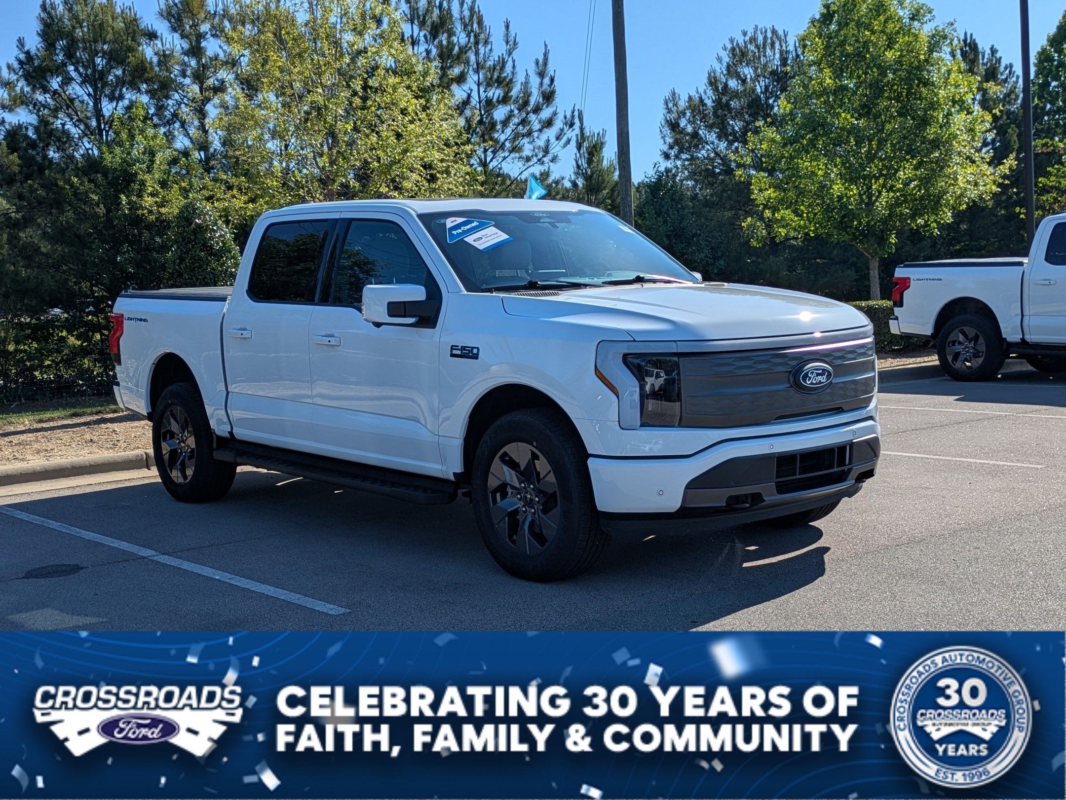 2025 Ford F-150 Lightning LARIAT