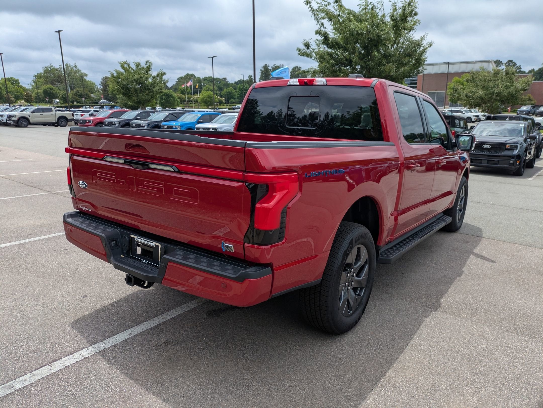 2025 Ford F-150 Lightning LARIAT