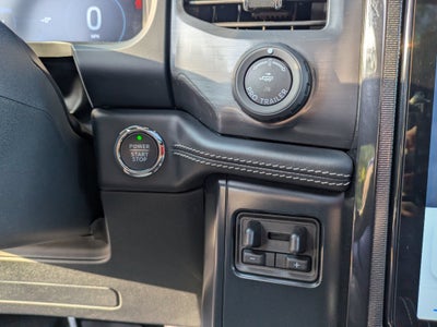 2025 Ford F-150 Lightning Platinum