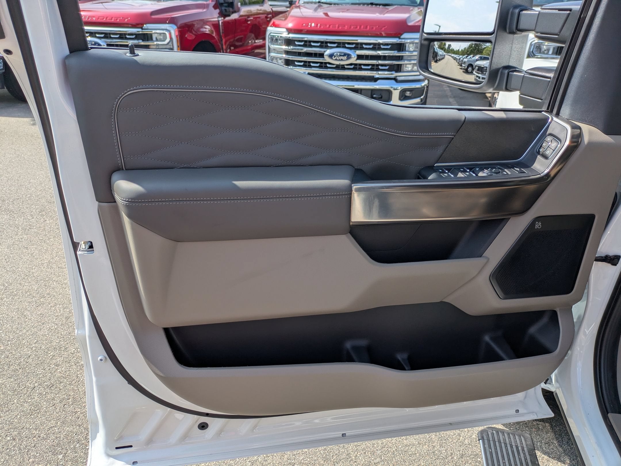 2026 Ford Super Duty F-250 SRW Platinum
