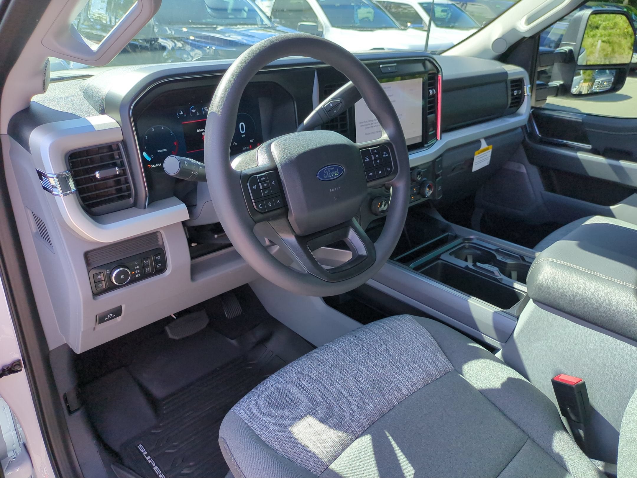 2027 Ford Super Duty F-250 SRW XLT