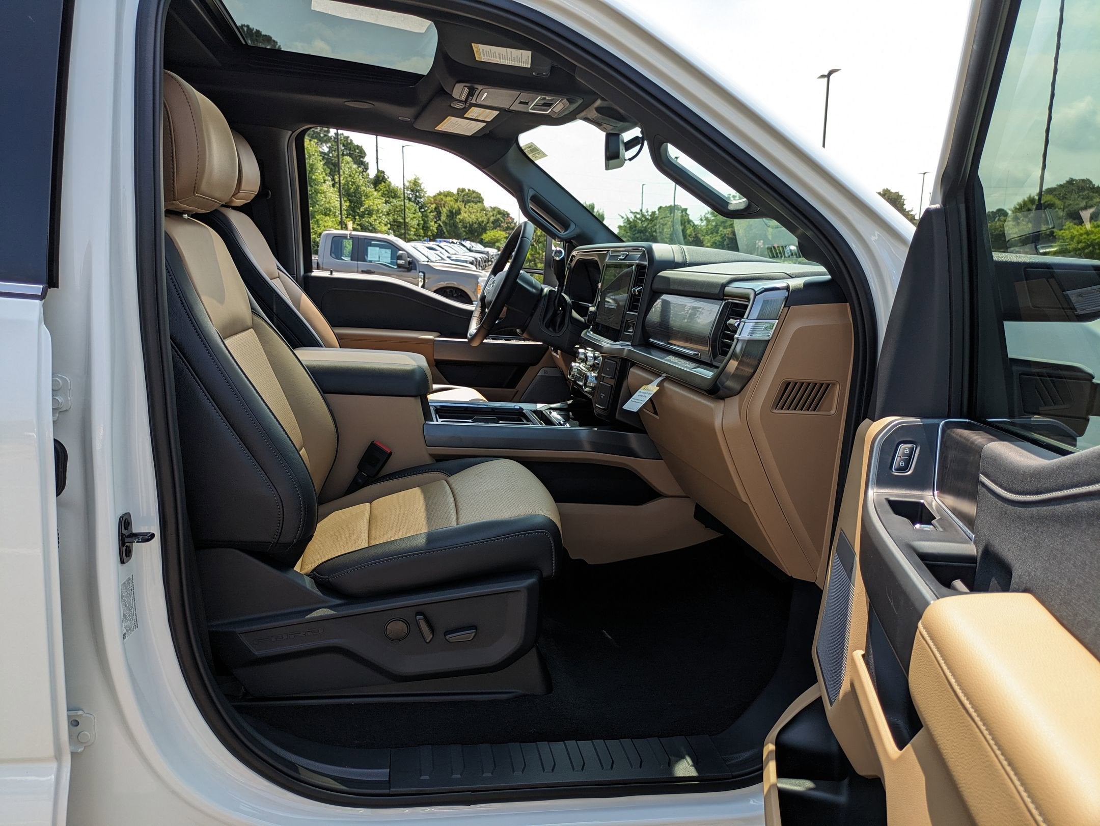 2025 Ford Super Duty F-250 SRW LARIAT