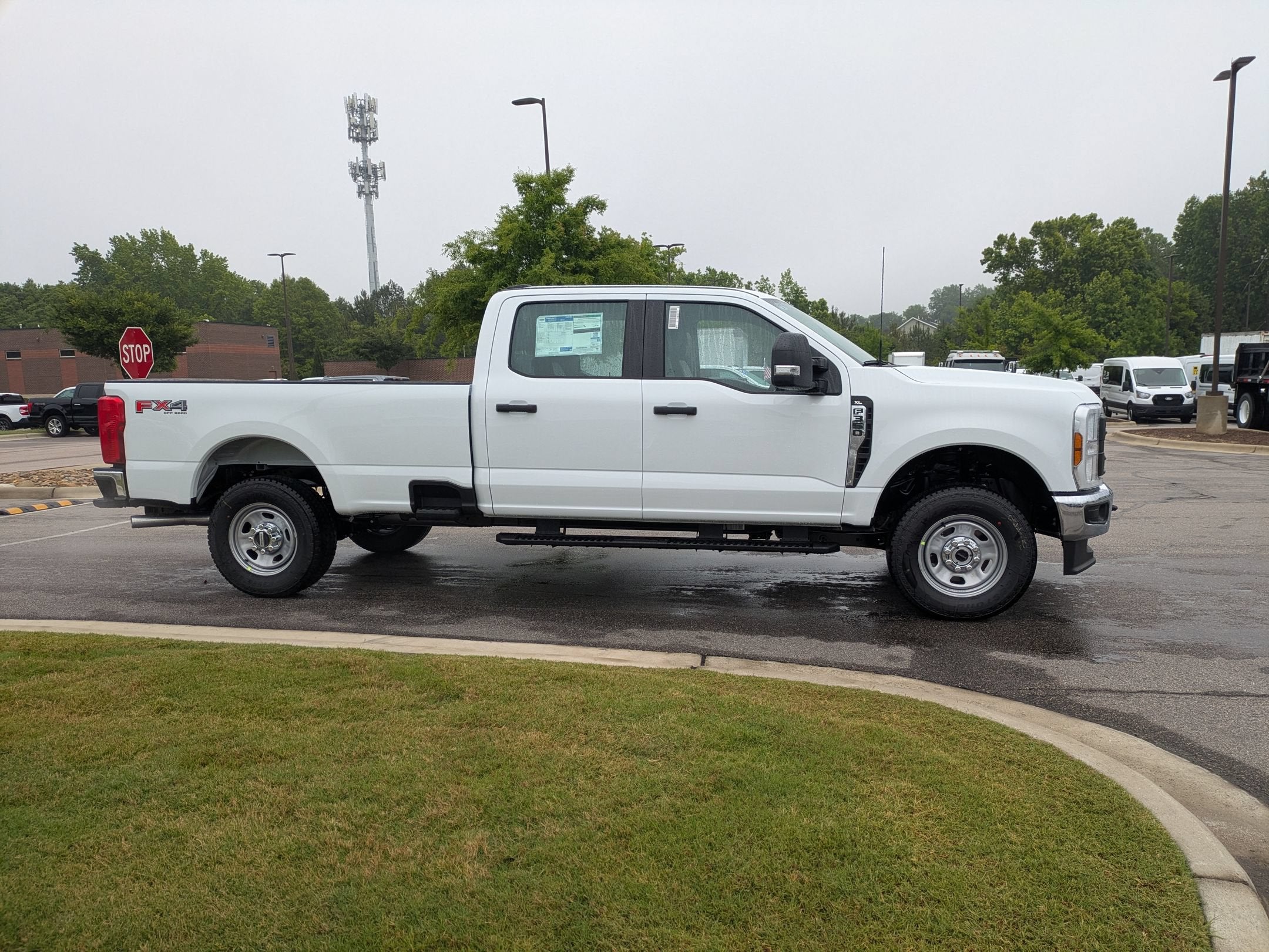 2026 Ford Super Duty F-350 SRW XL