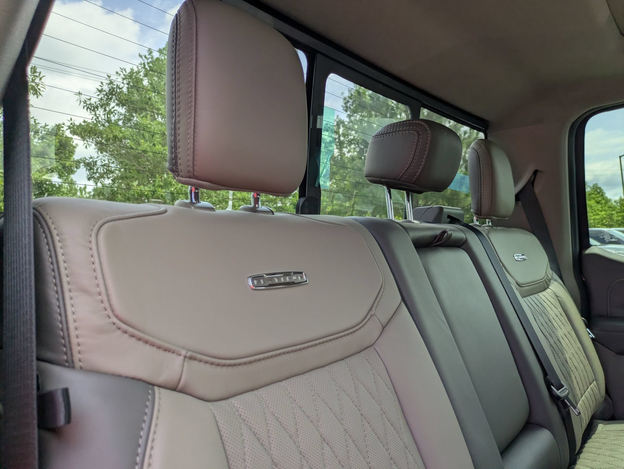 2026 Ford Super Duty F-350 SRW Platinum