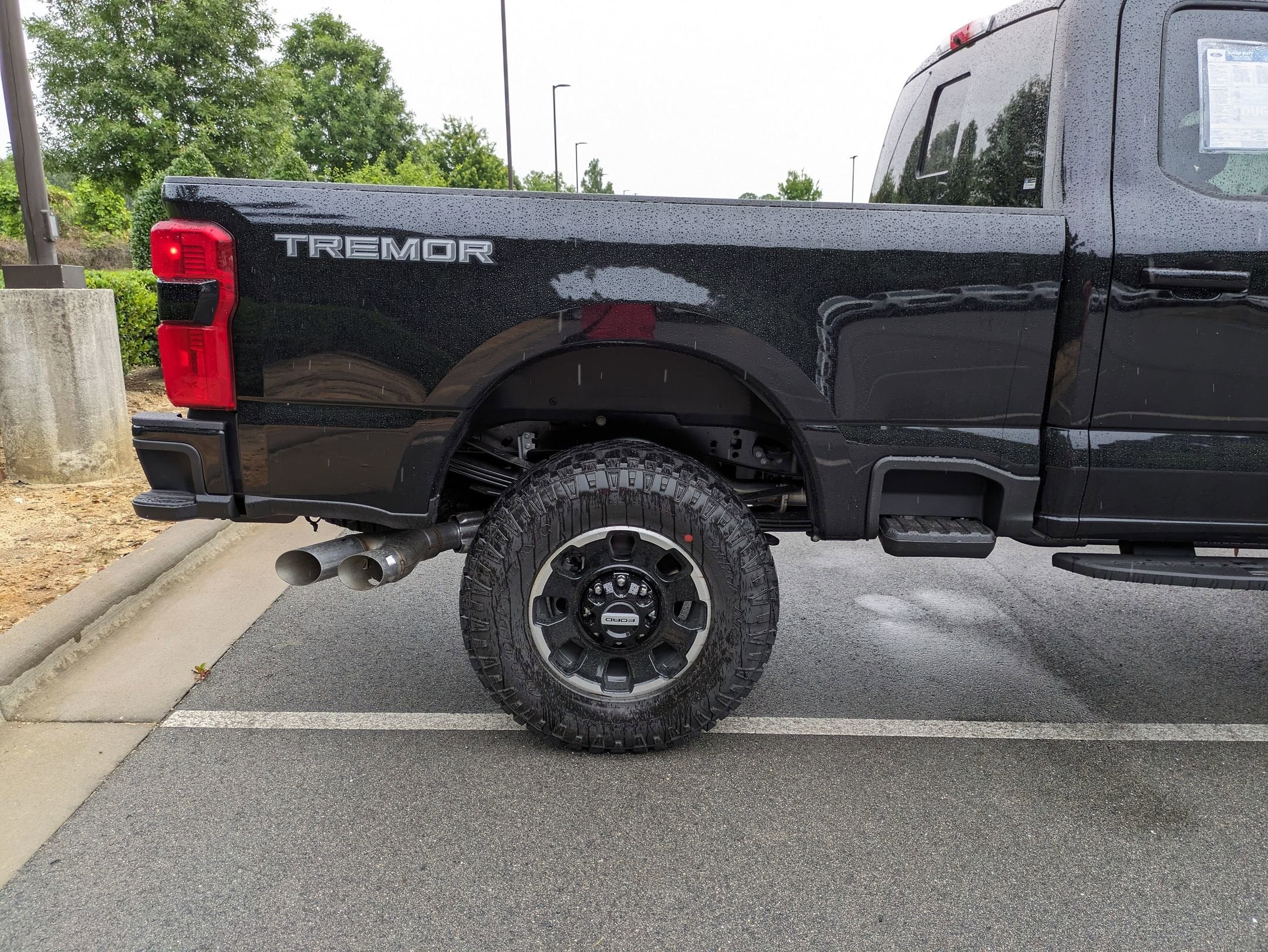 2025 Ford Super Duty F-350 SRW LARIAT