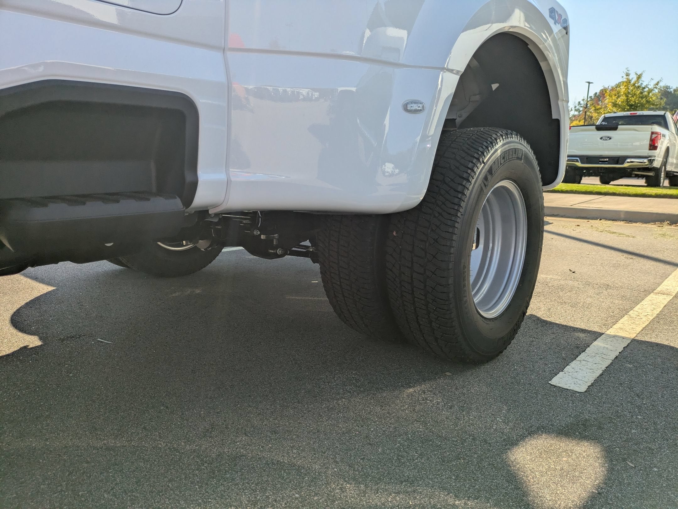 2027 Ford Super Duty F-350 DRW XL