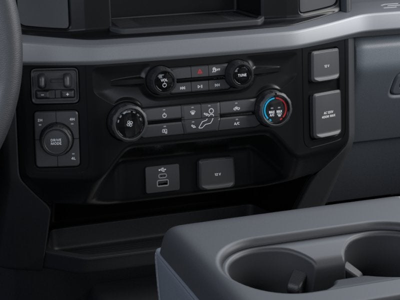 2026 Ford Super Duty F-350 DRW XL